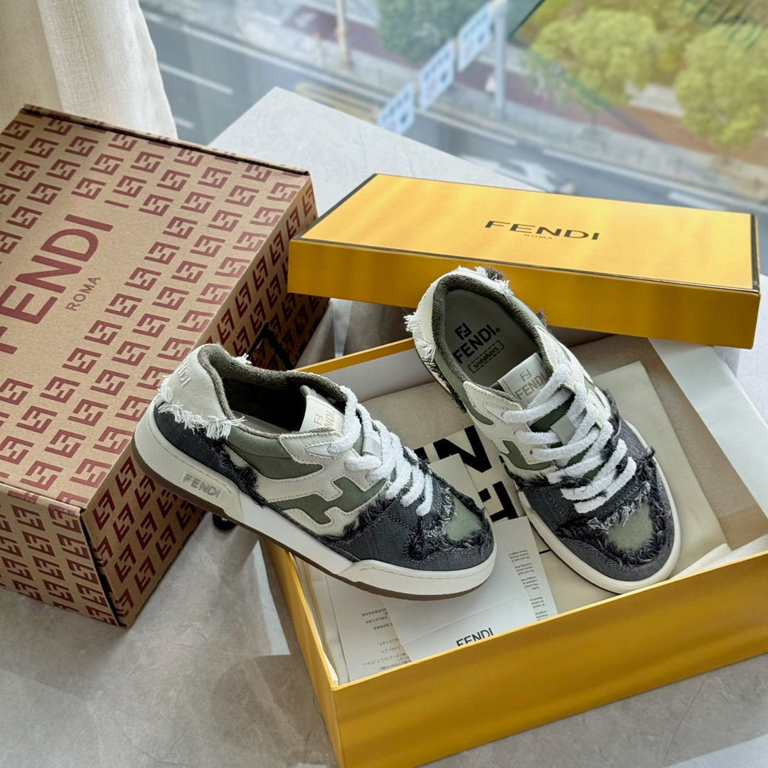 FENDI sneakers 125