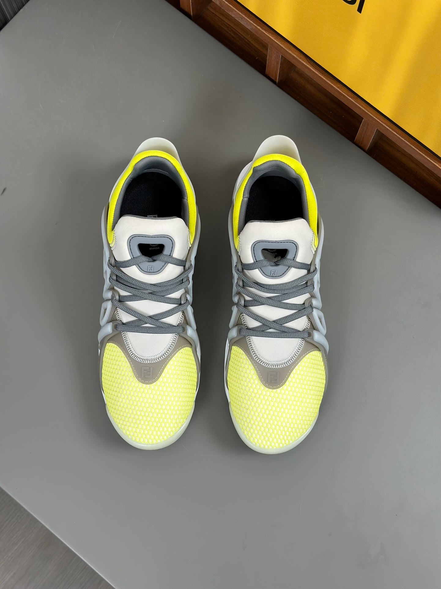 FENDI sneakers 133