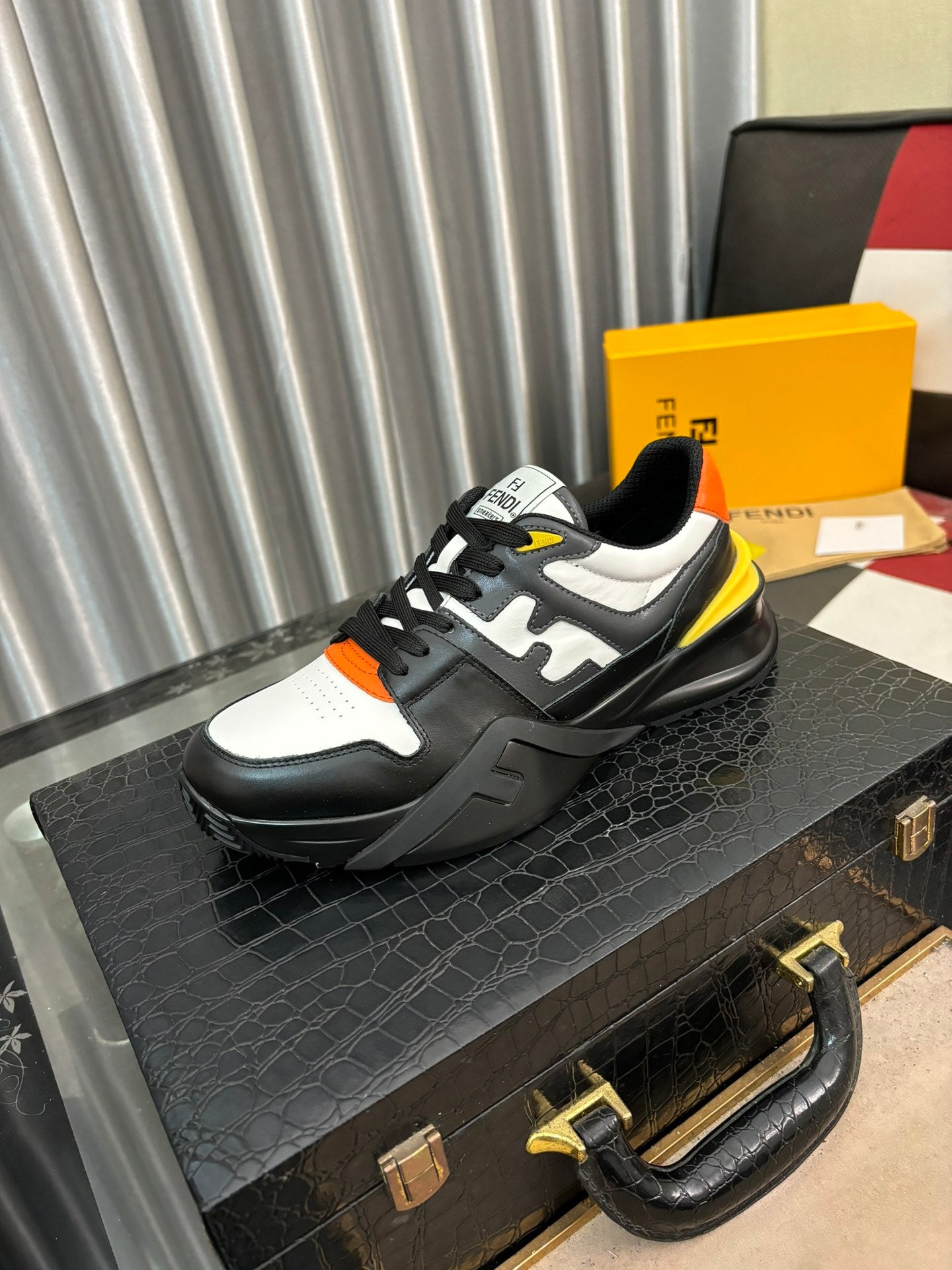 FENDI sneakers 143