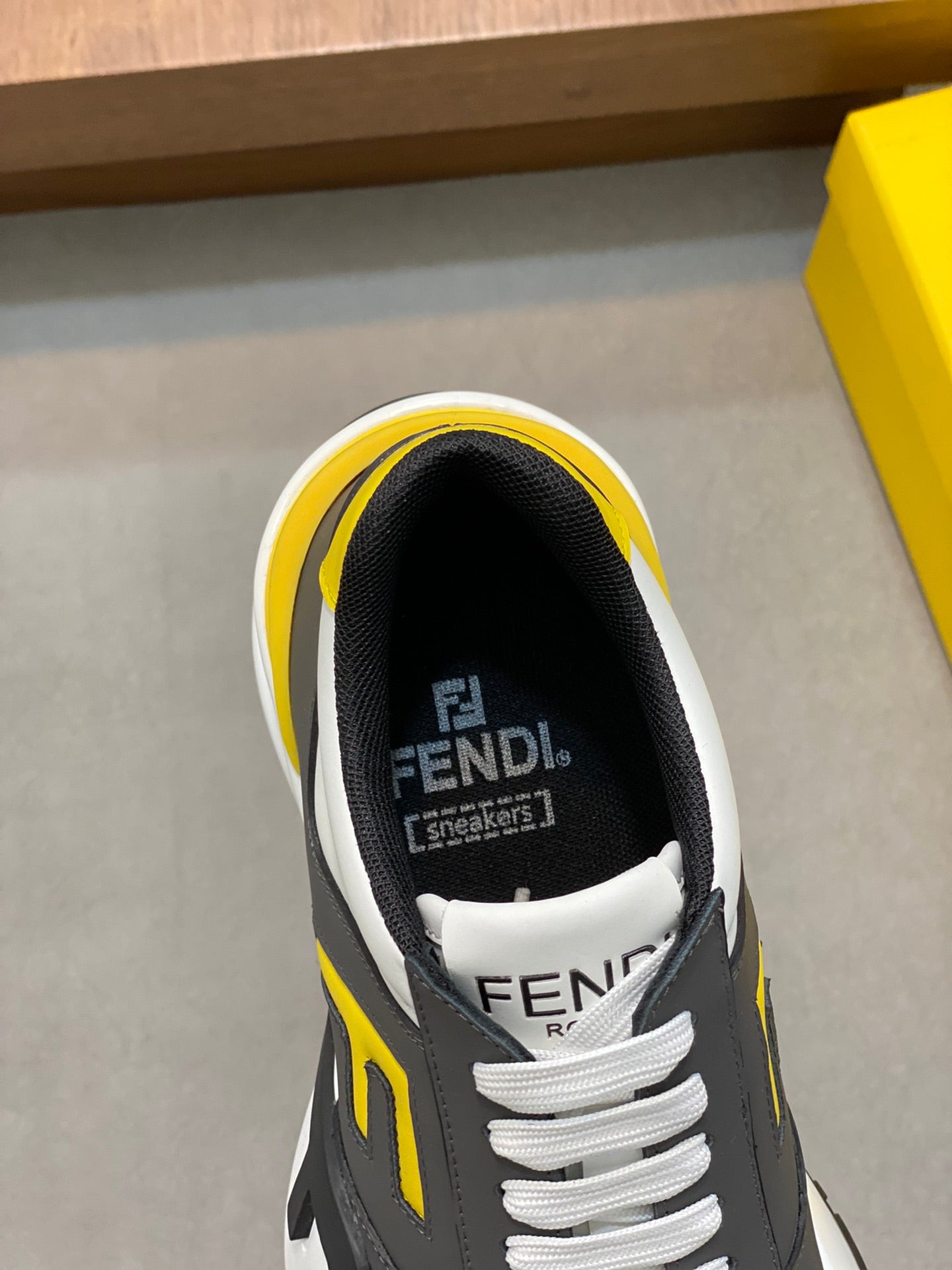 FENDI sneakers 158