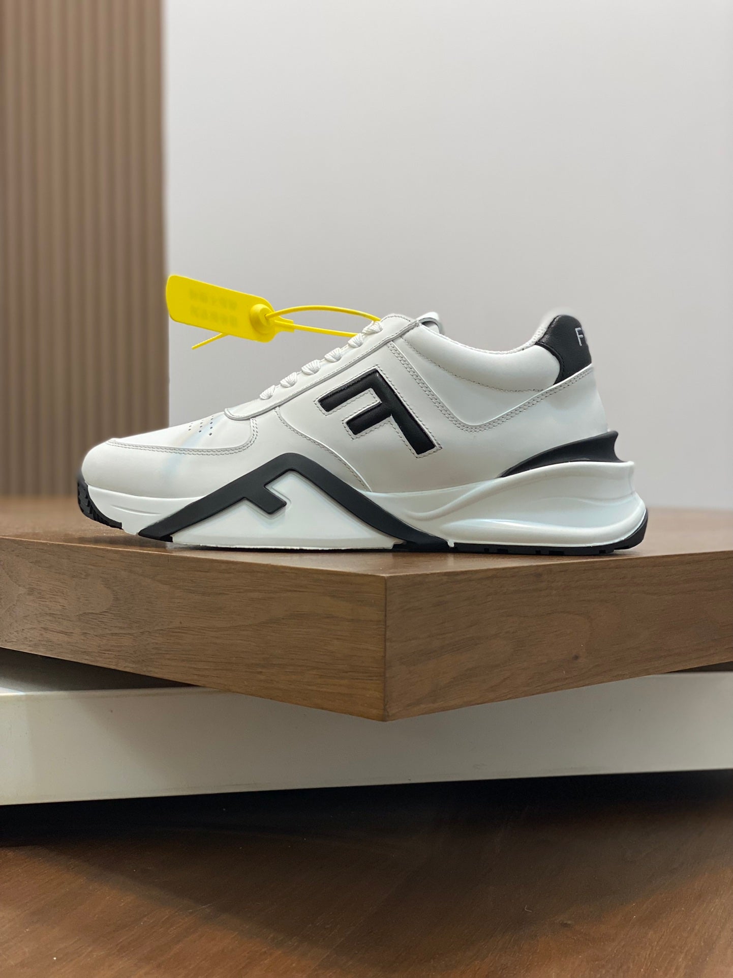 FENDI sneakers 160