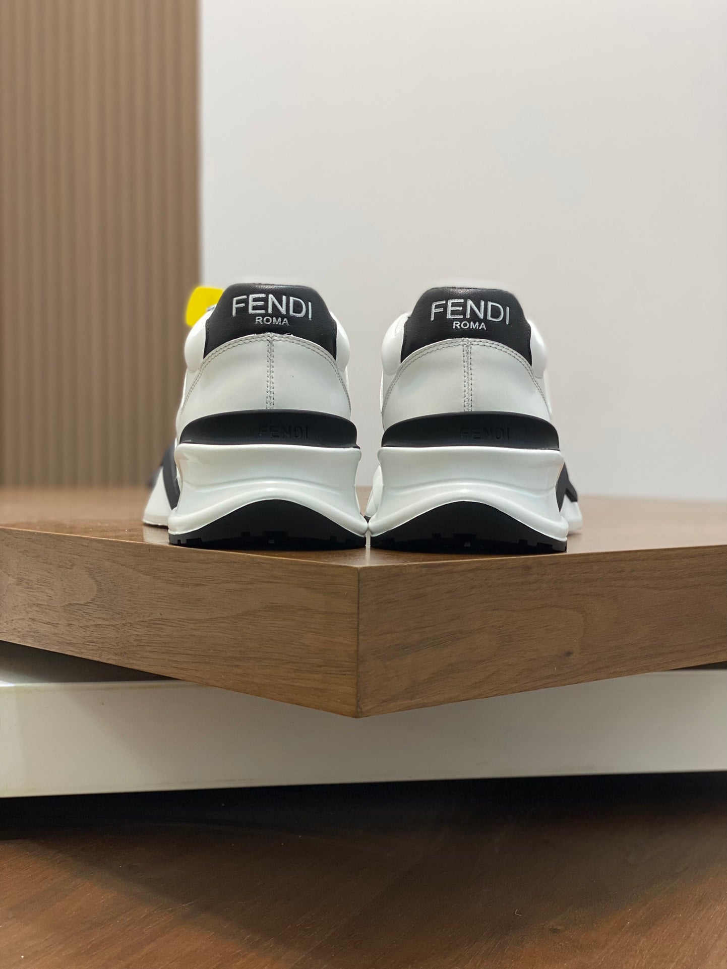 FENDI sneakers 160