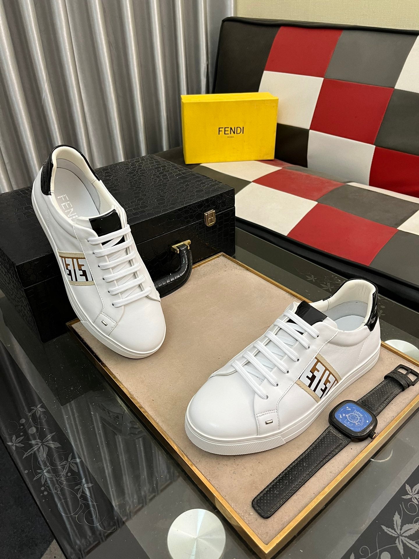 FENDI sneakers 162