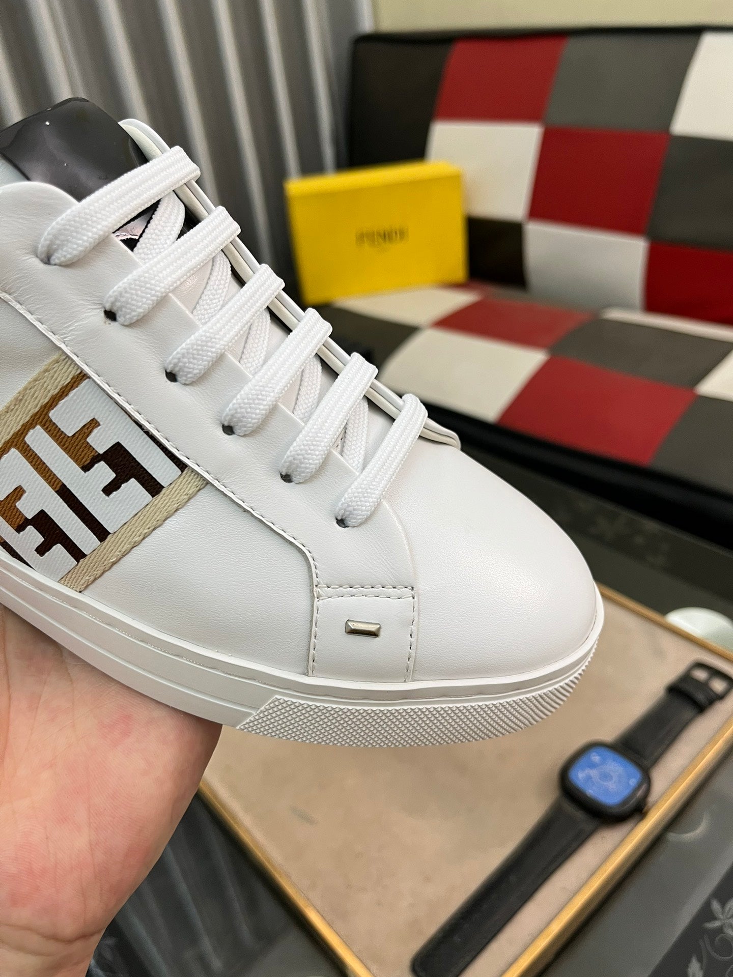 FENDI sneakers 162