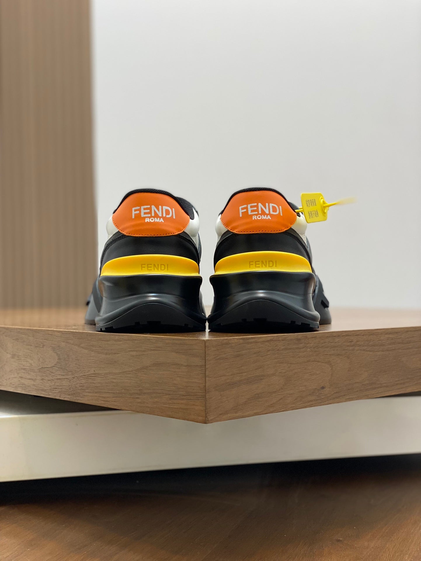 FENDI sneakers 164