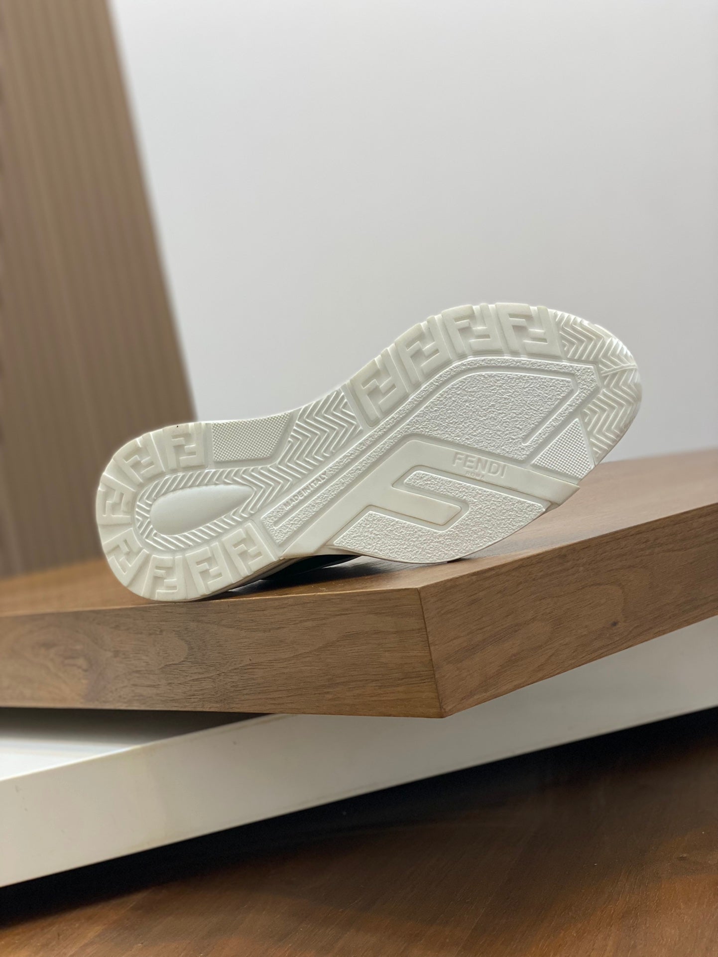 FENDI sneakers 165