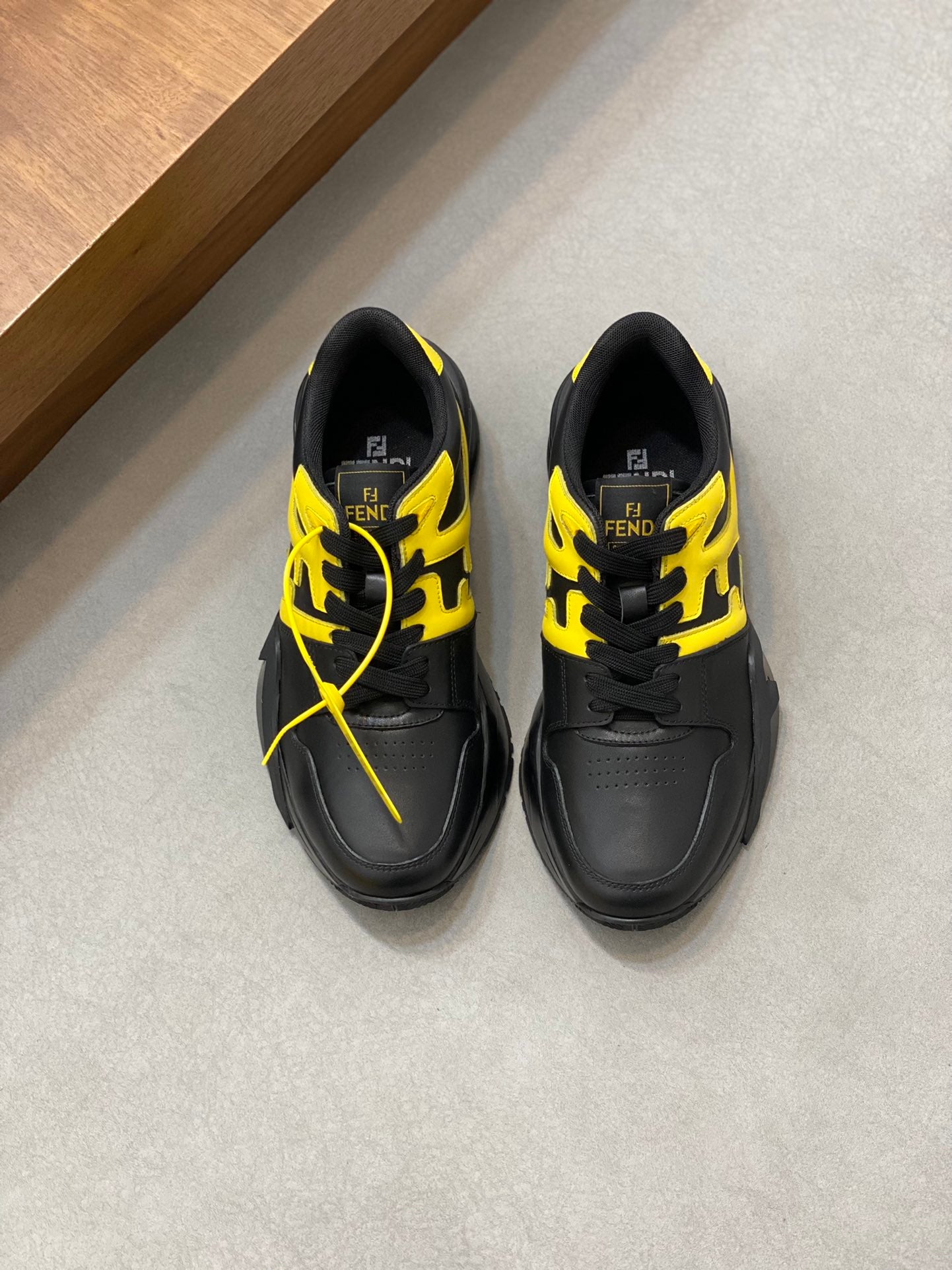 FENDI sneakers 166