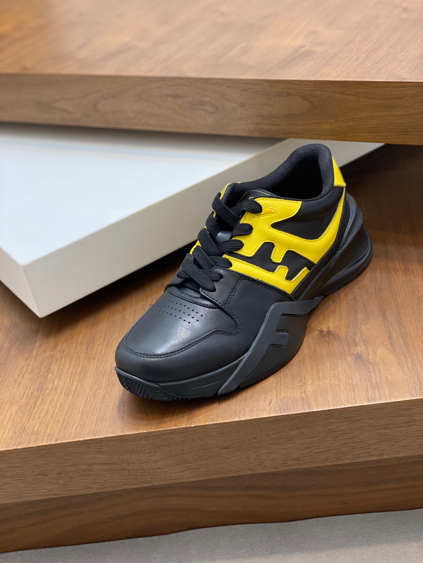 FENDI sneakers 166