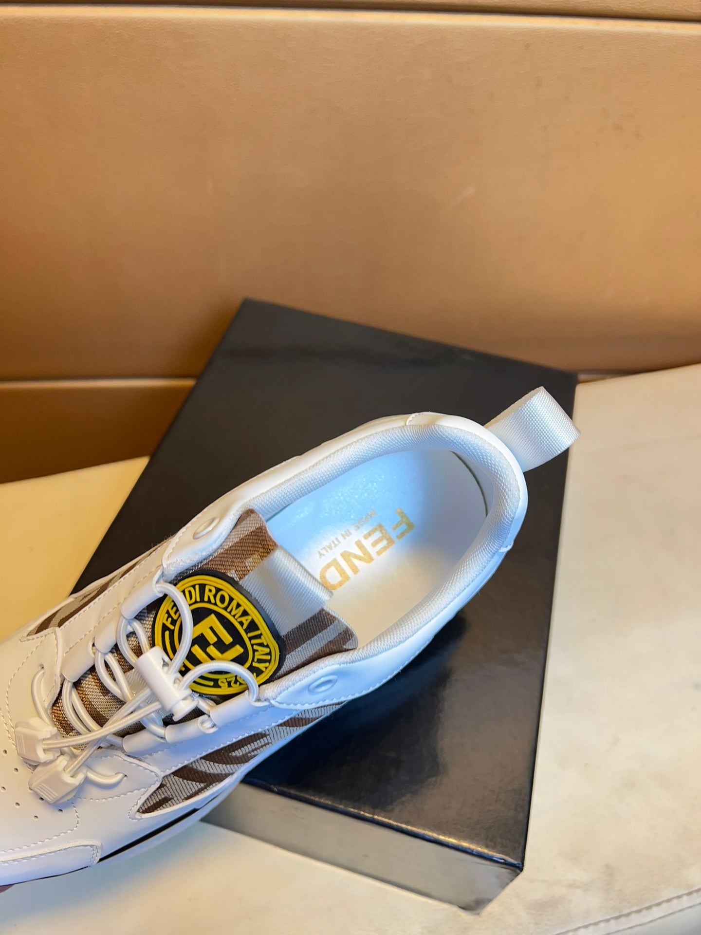 FENDI sneakers 172