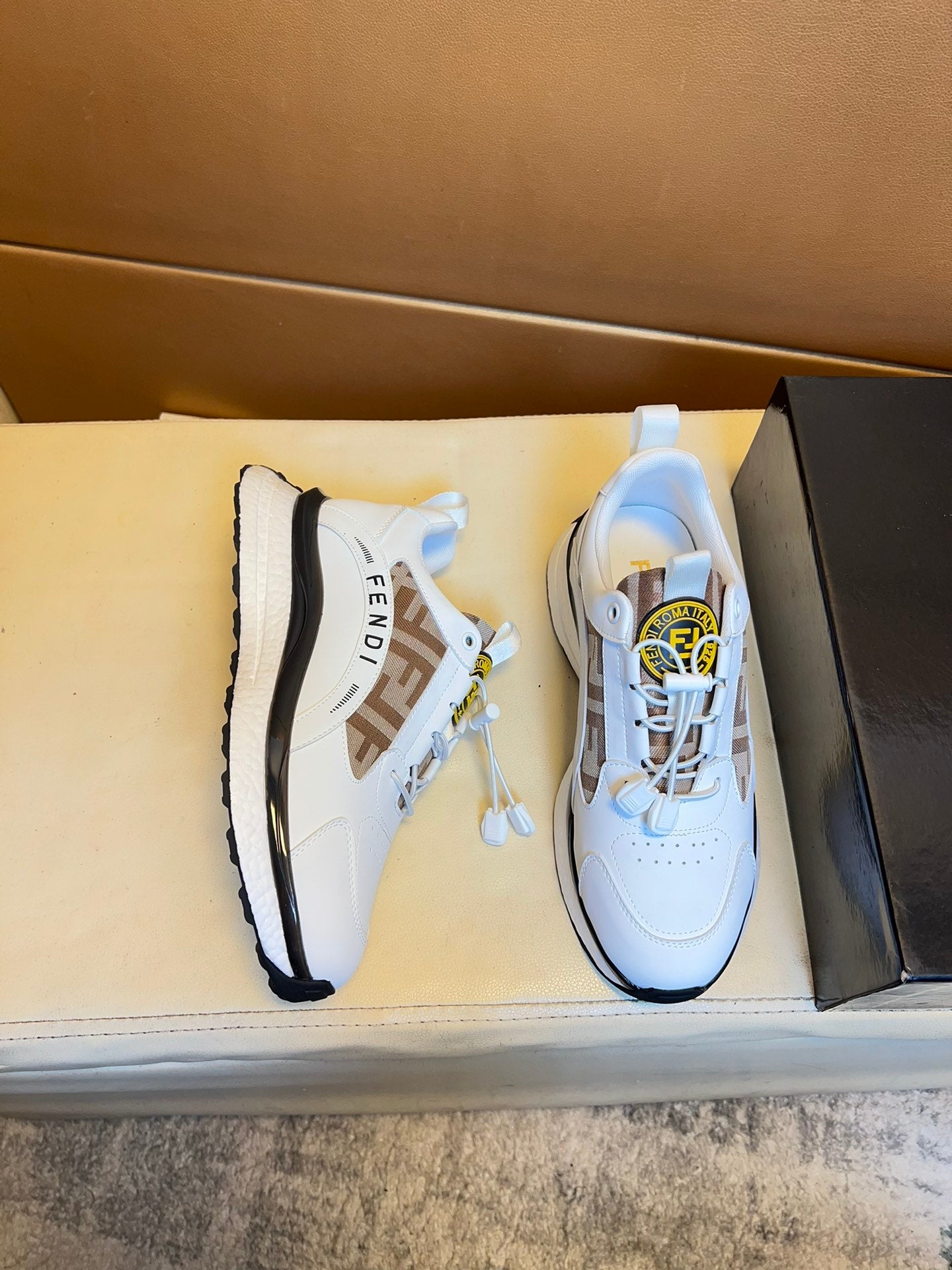 FENDI sneakers 172