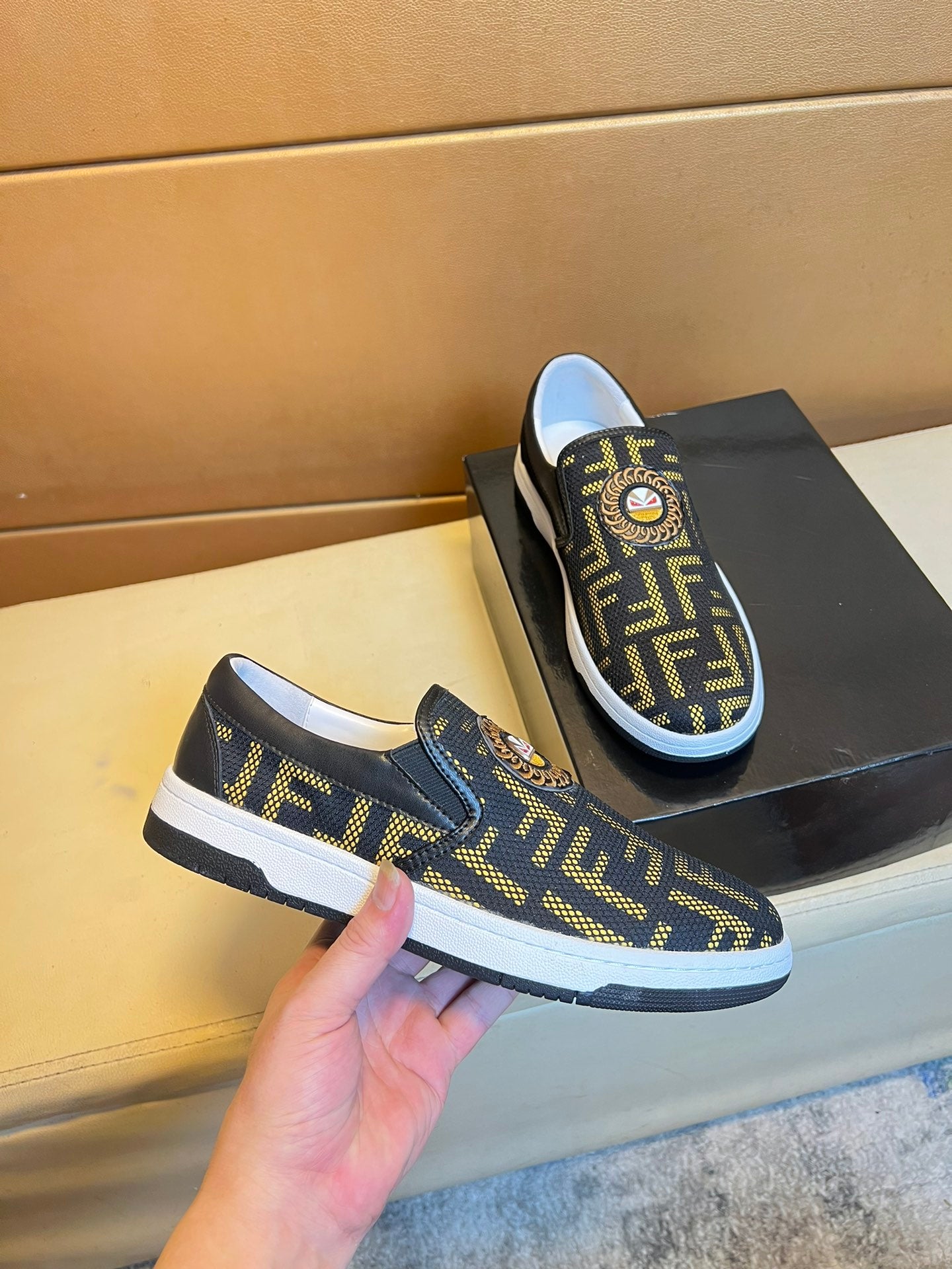 FENDI sneakers 173
