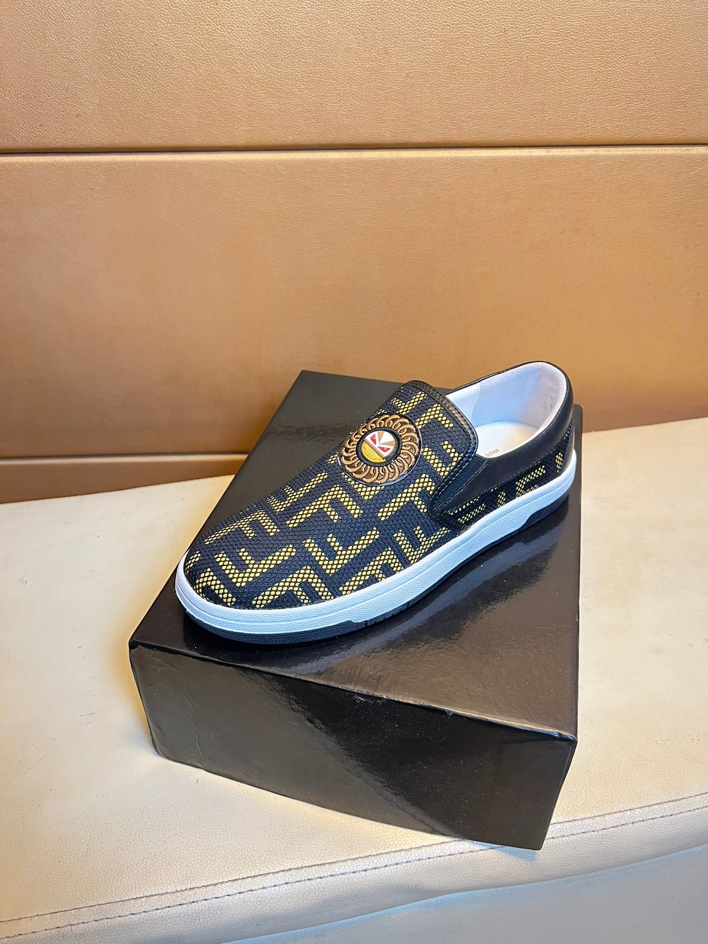FENDI sneakers 173