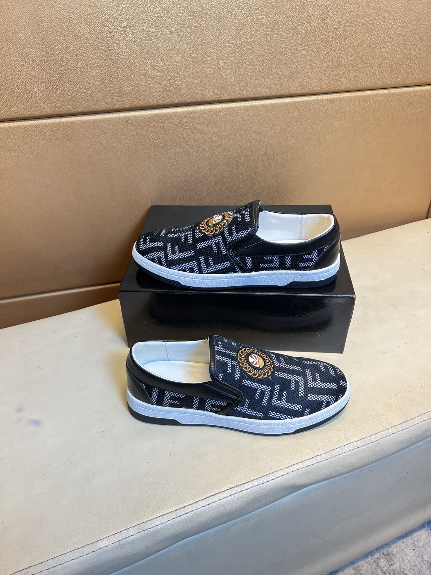 FENDI sneakers 174
