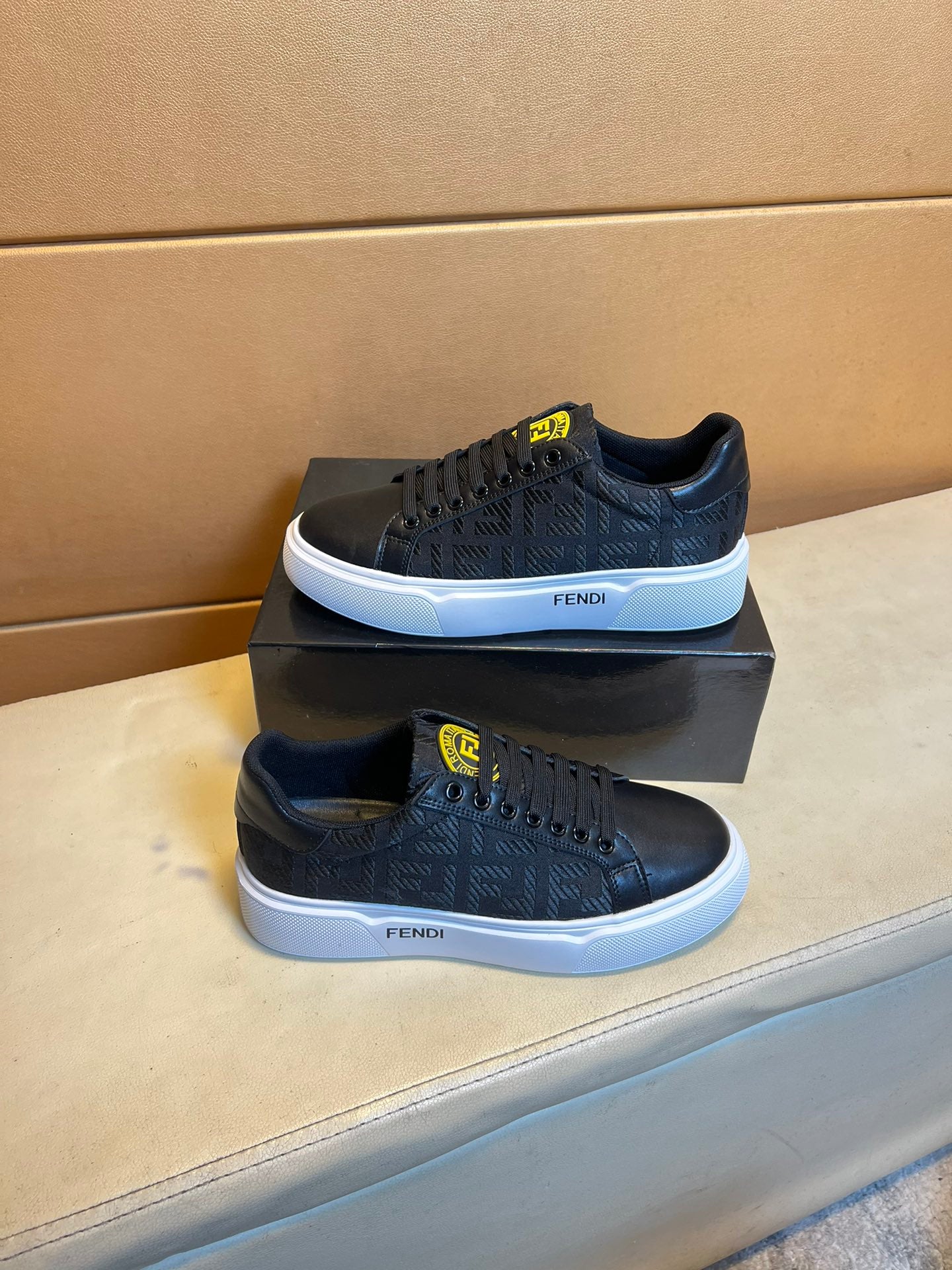 FENDI sneakers 176