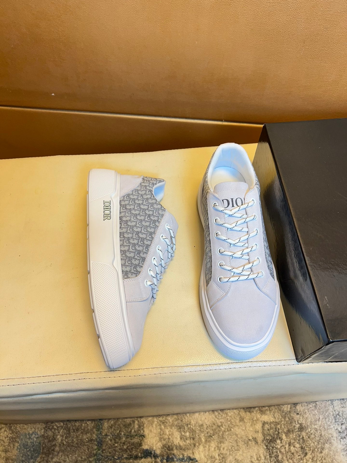 FENDI sneakers 177