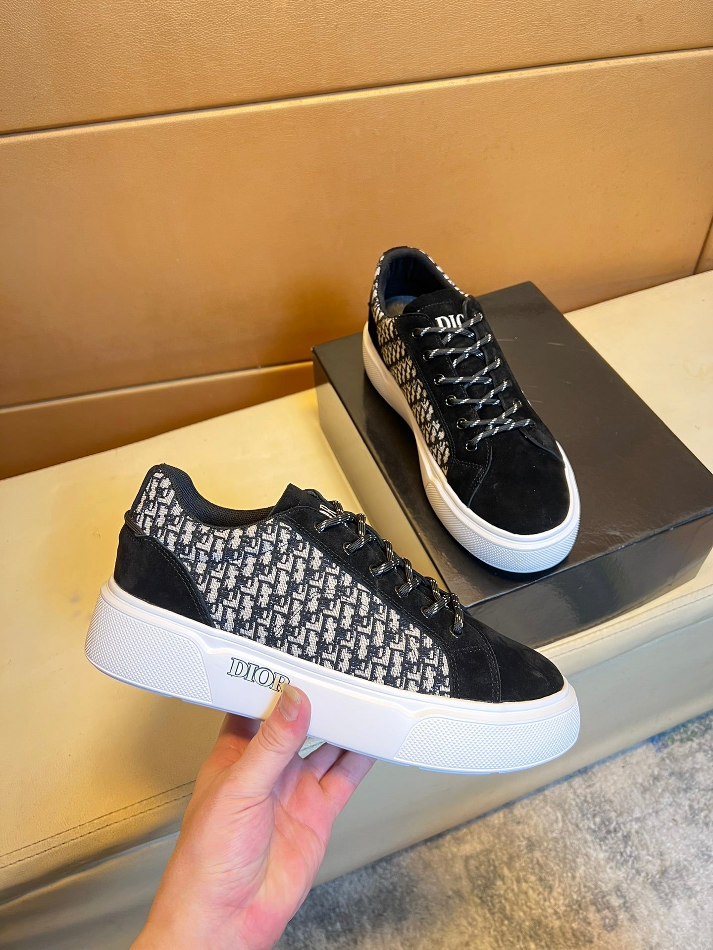 FENDI sneakers 179