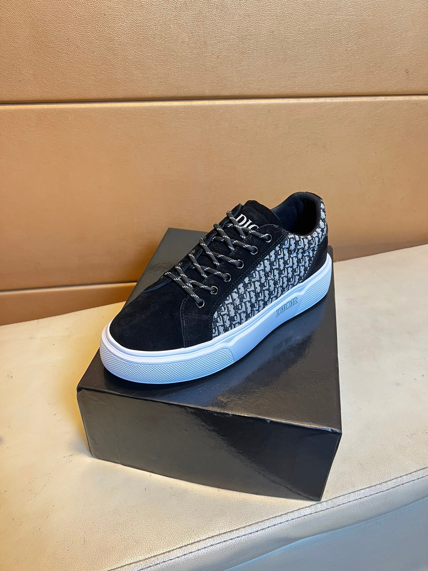 FENDI sneakers 179