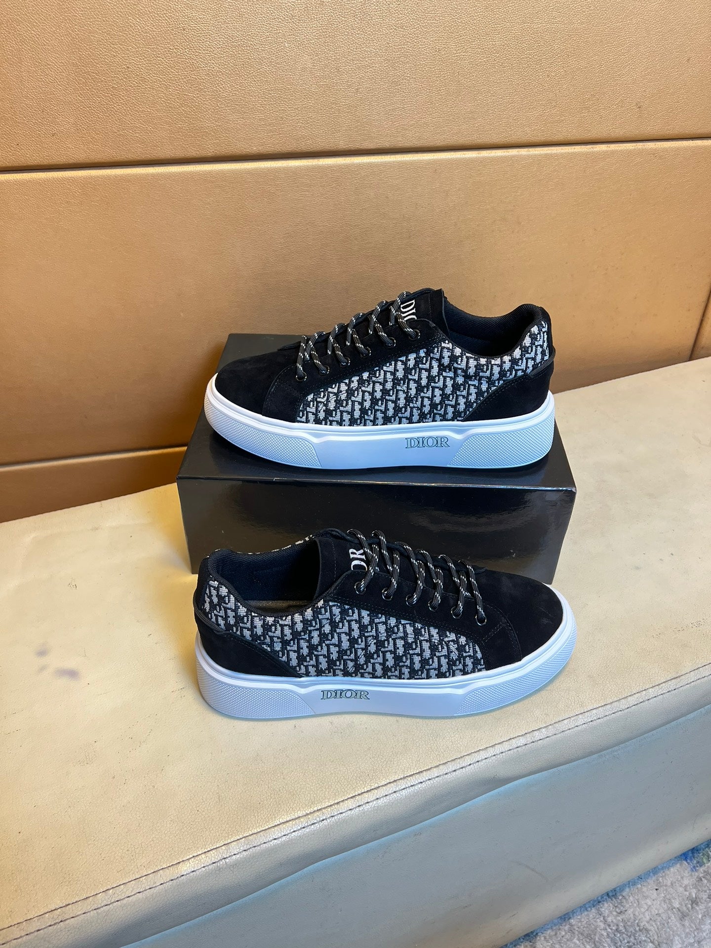 FENDI sneakers 179