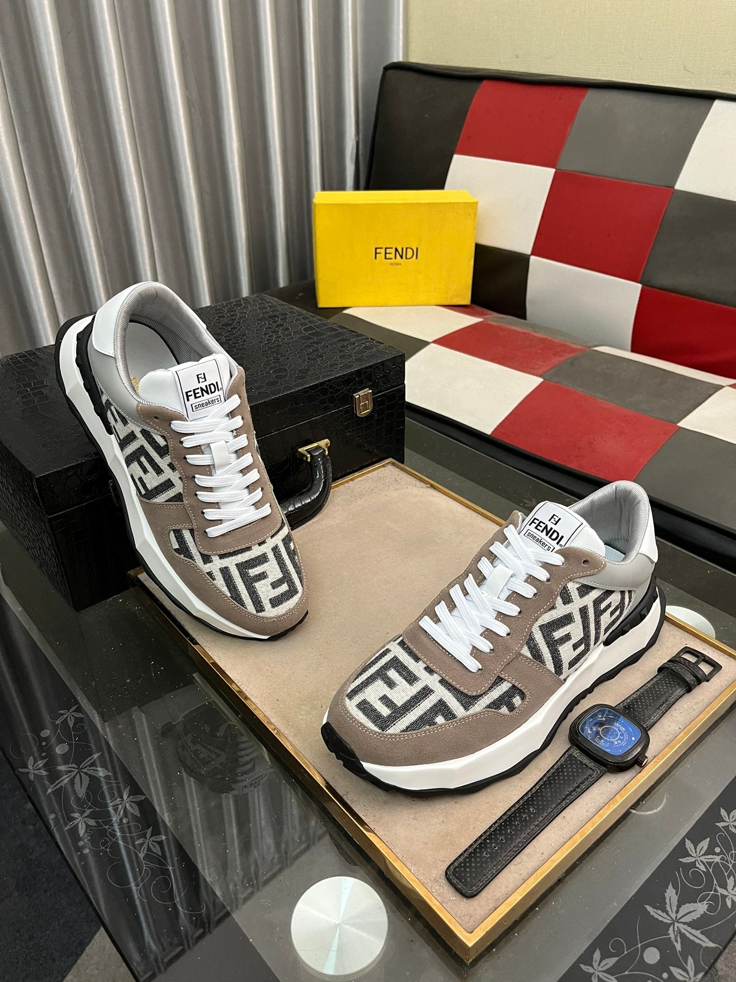 FENDI sneakers 182