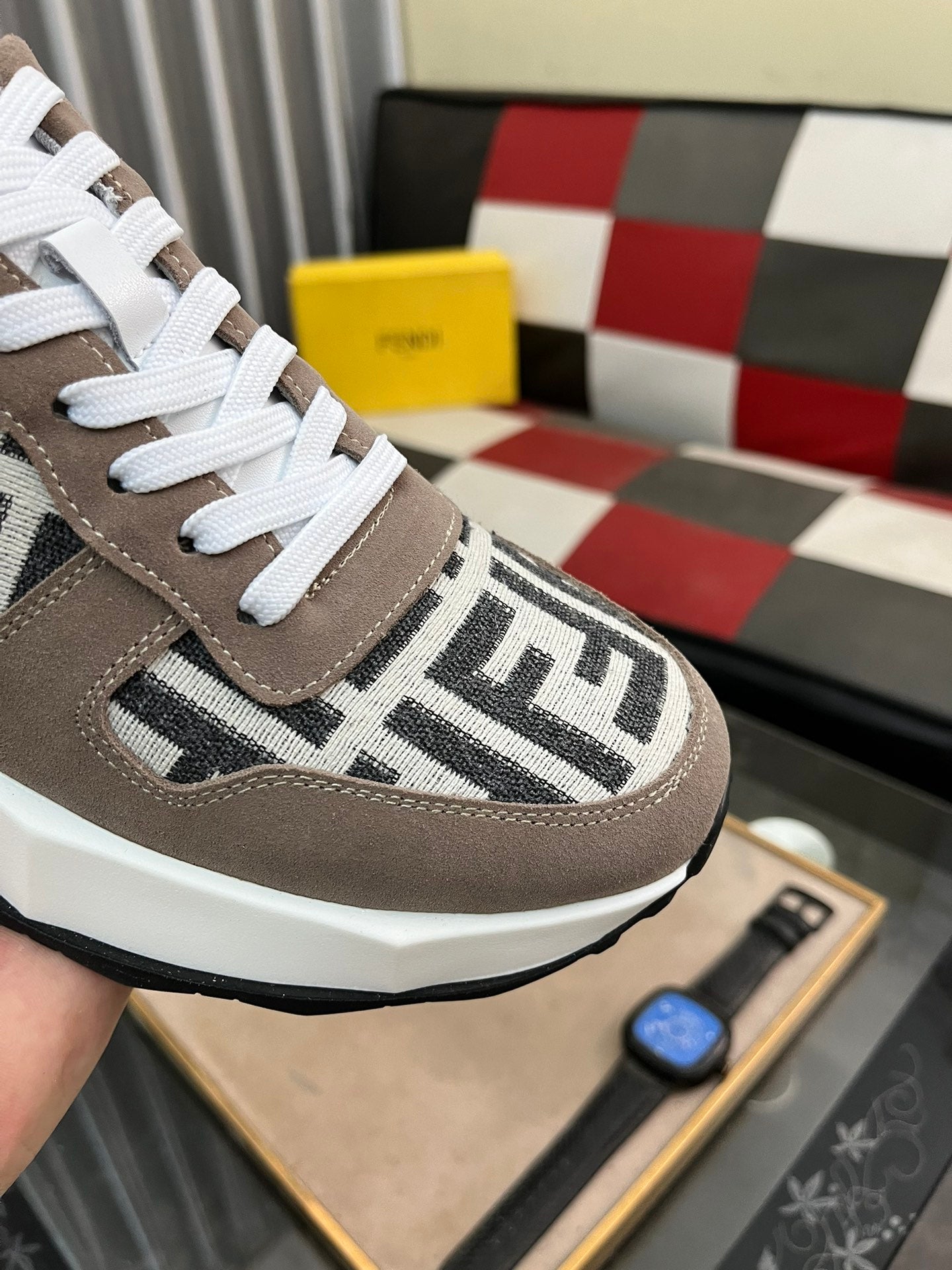 FENDI sneakers 182
