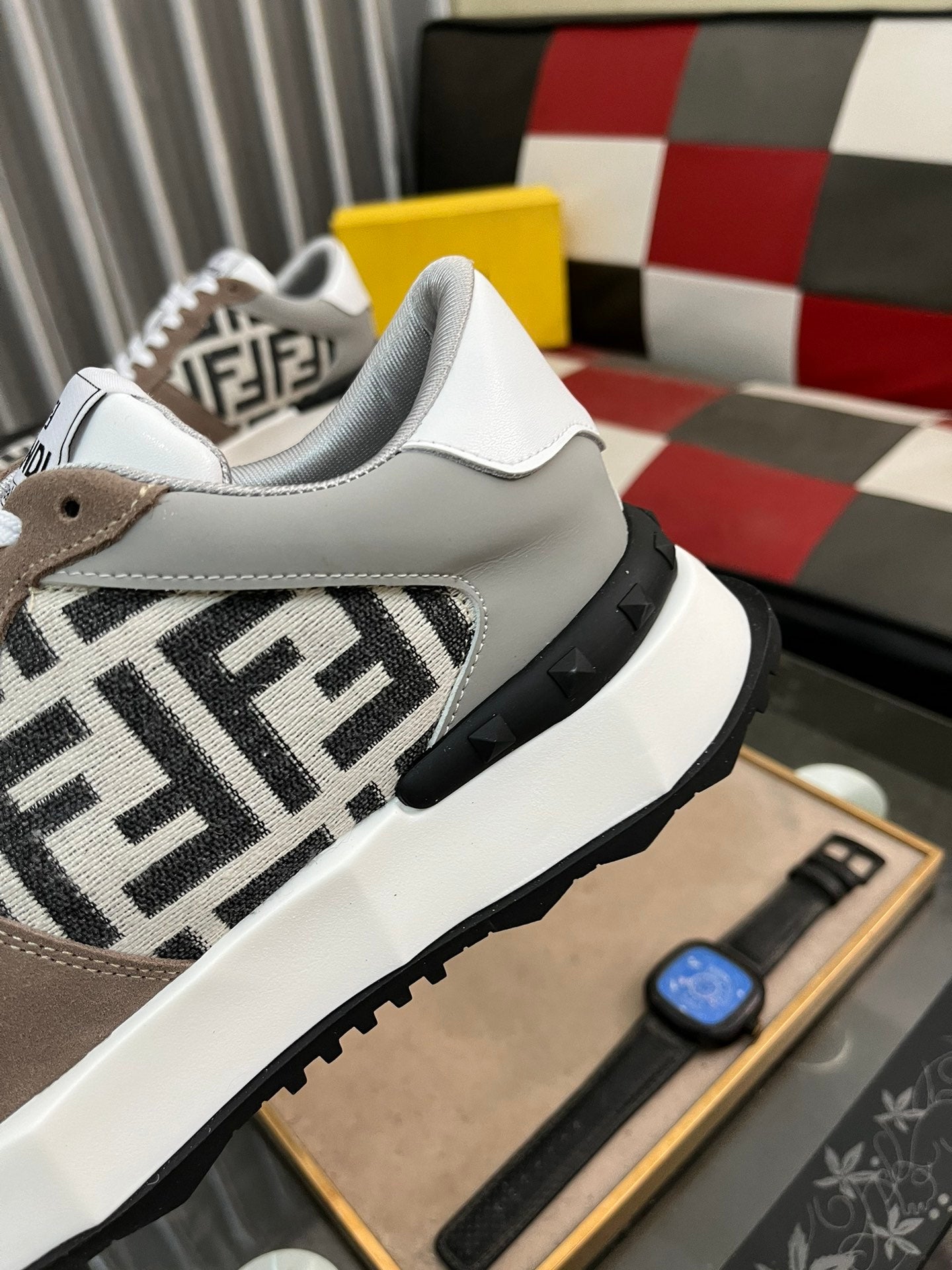 FENDI sneakers 182
