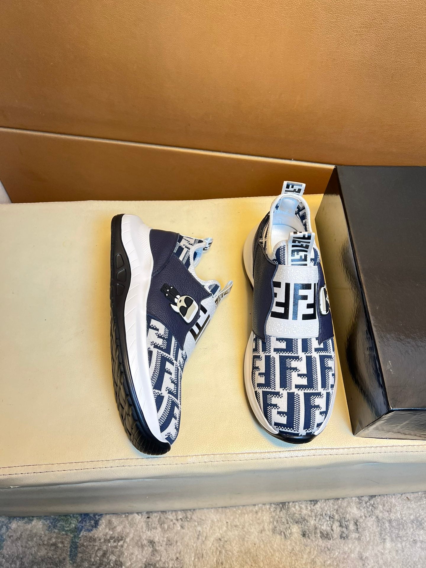 FENDI sneakers 185