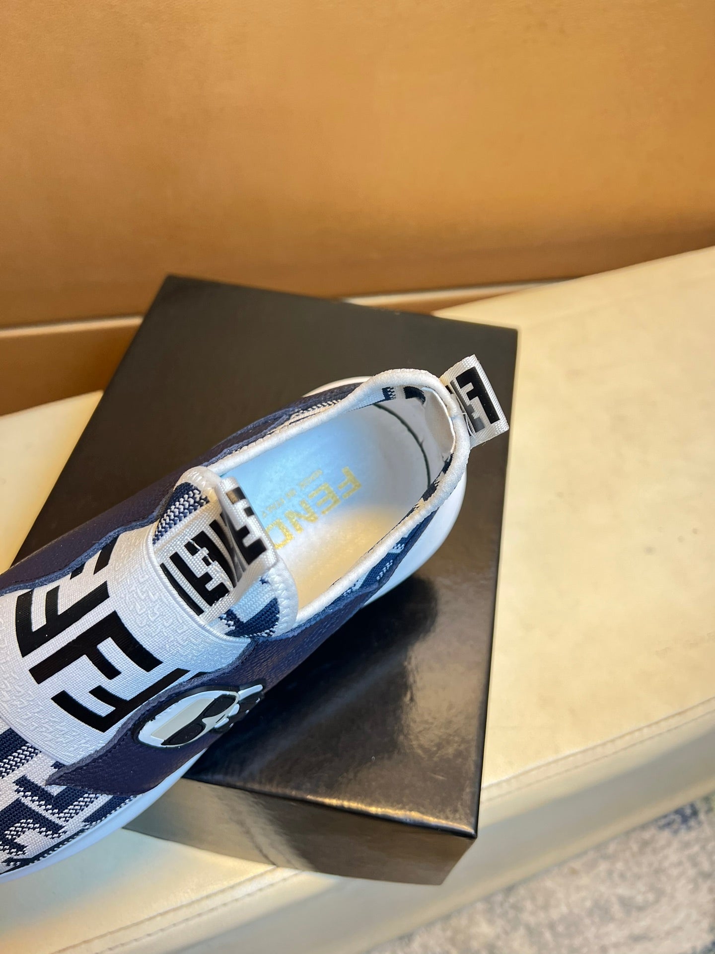 FENDI sneakers 185