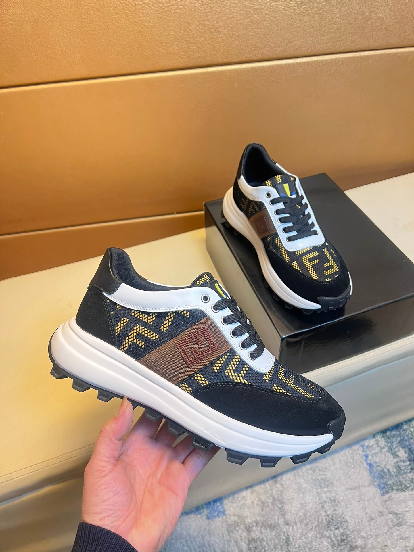 FENDI sneakers 186