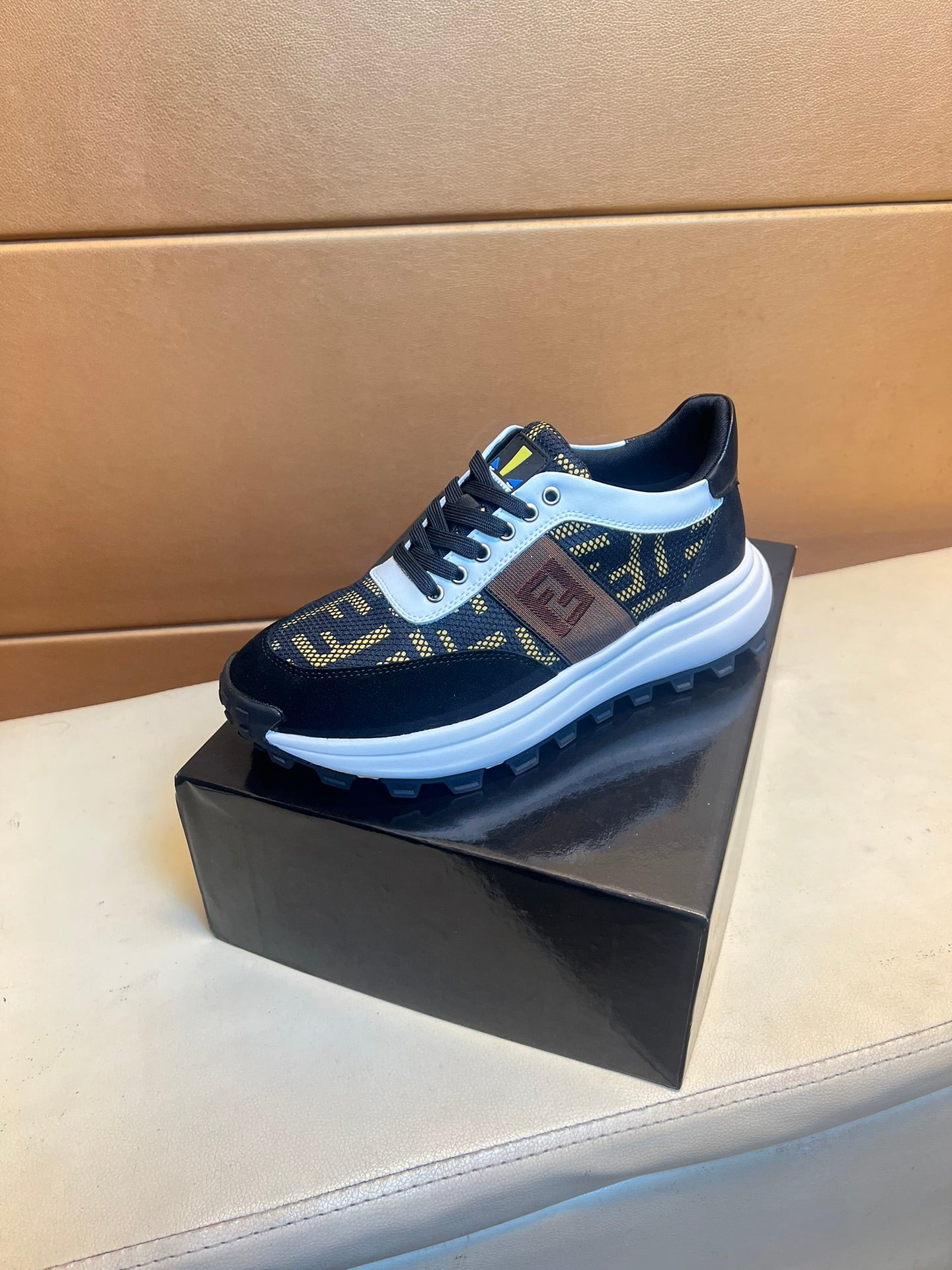 FENDI sneakers 186
