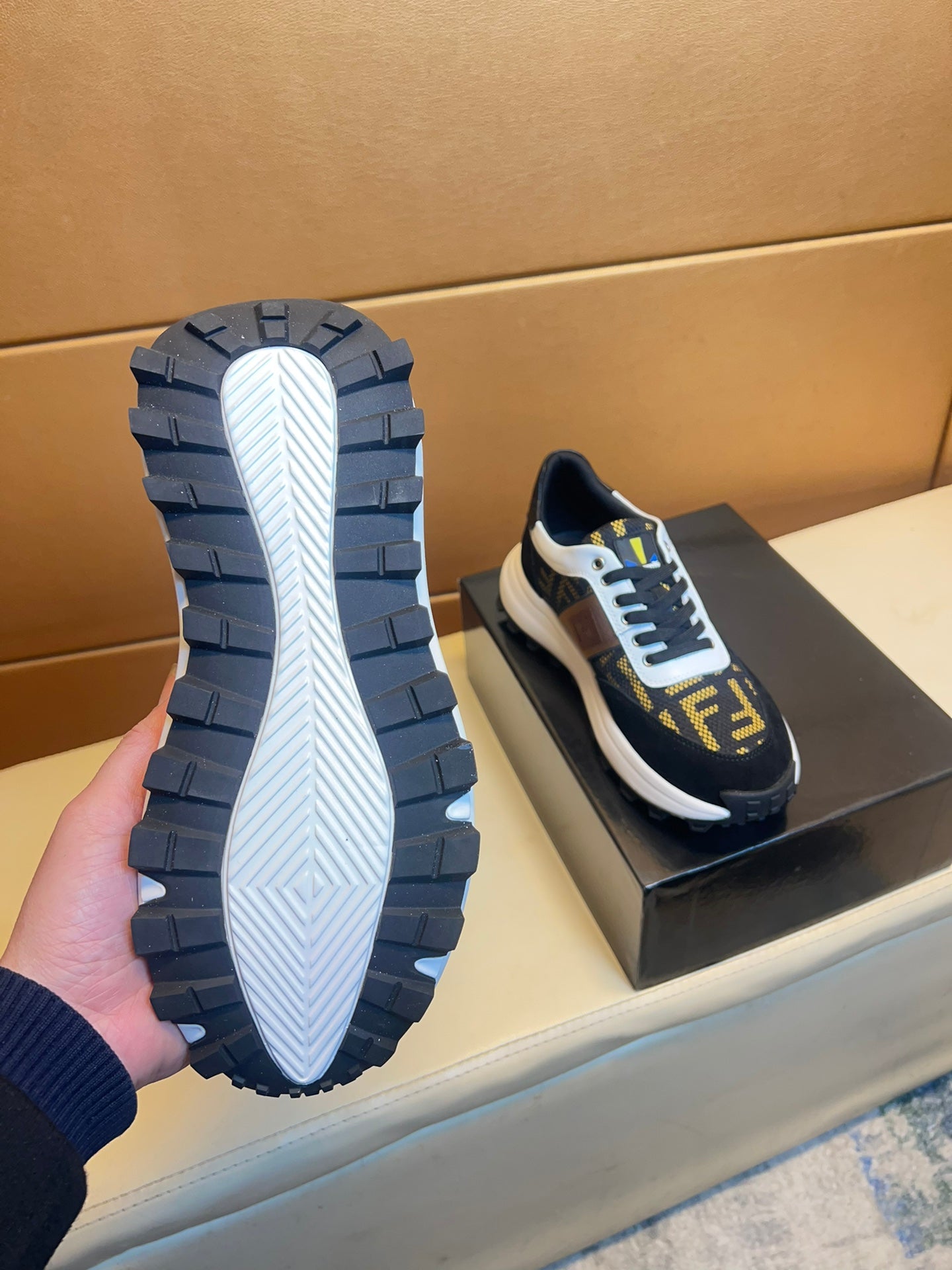 FENDI sneakers 186
