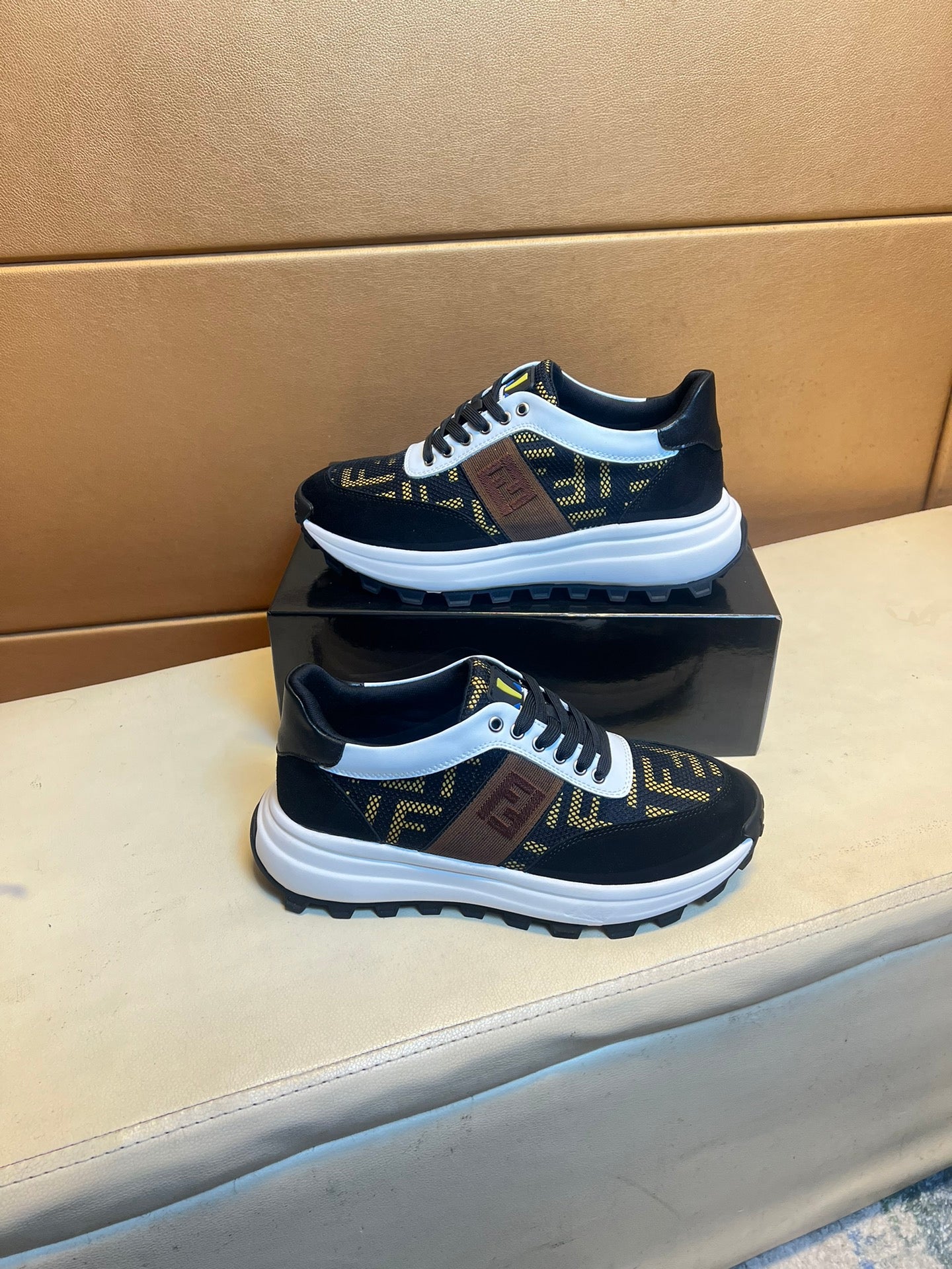 FENDI sneakers 186