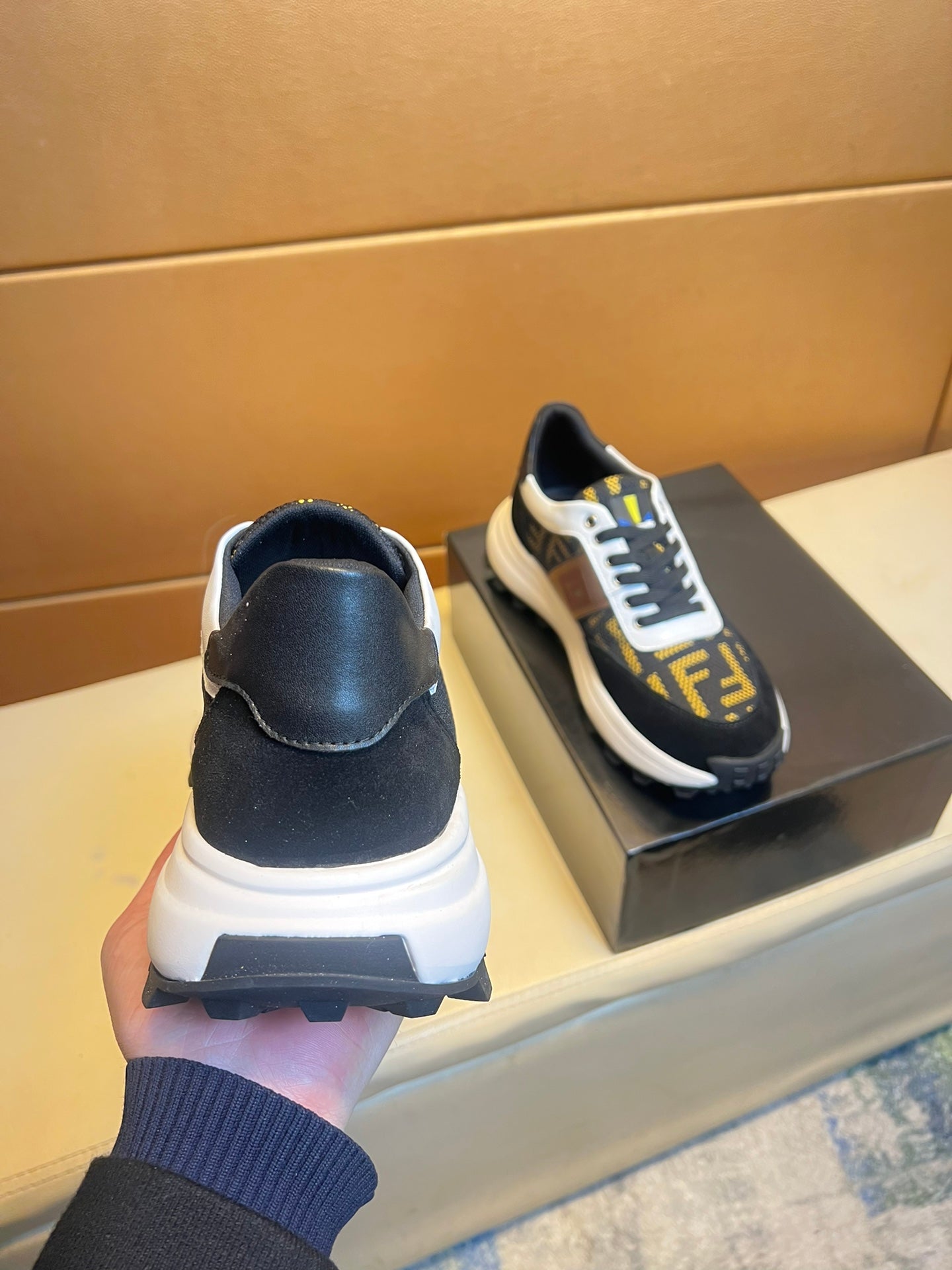 FENDI sneakers 186