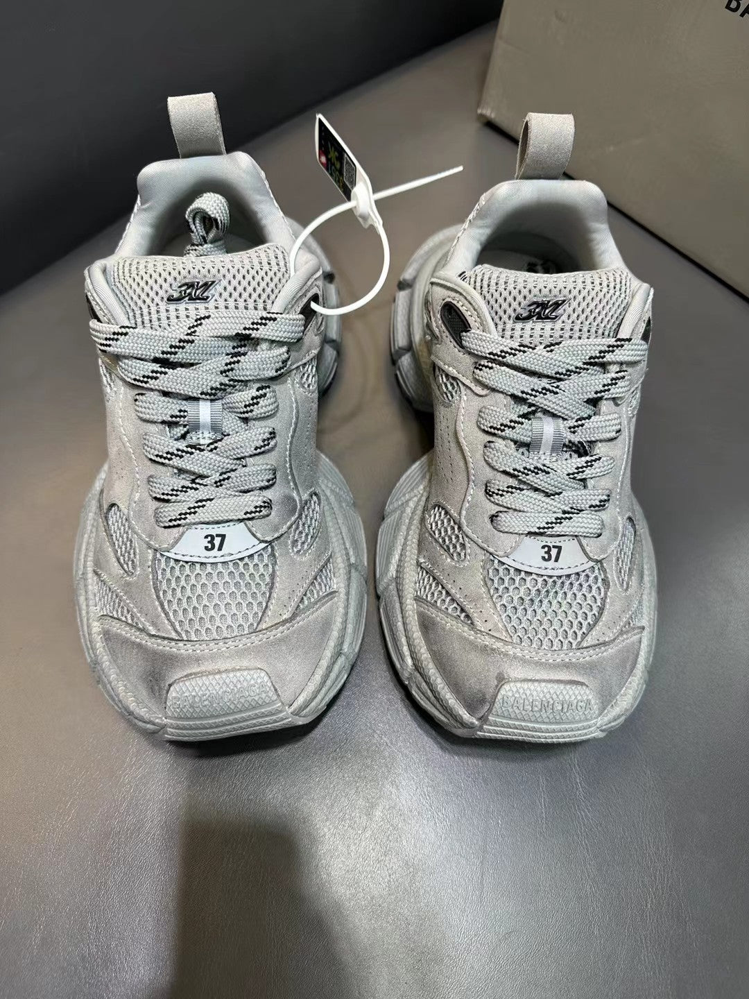 Balenciaga sneakers 169