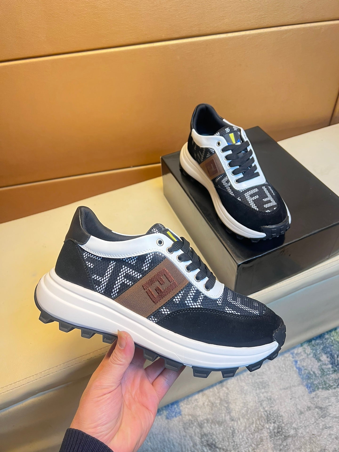 FENDI sneakers 187