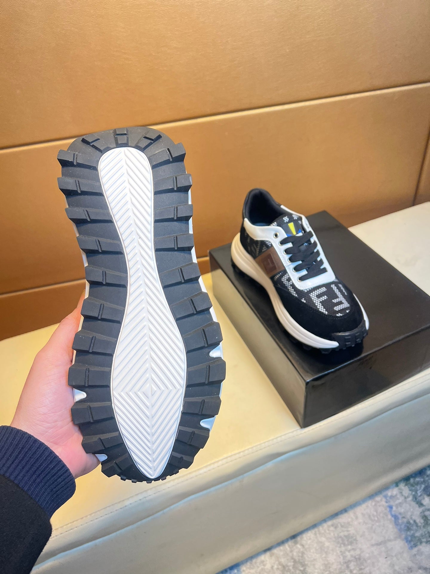 FENDI sneakers 187