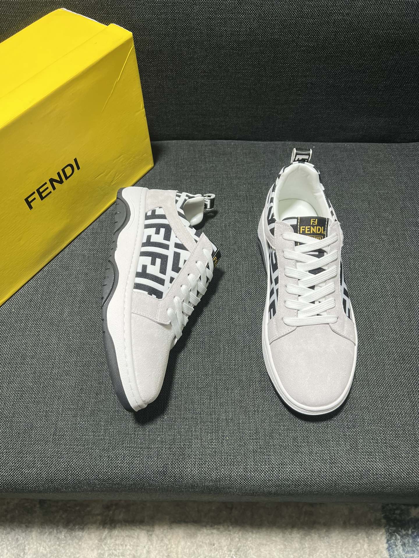 FENDI sneakers 193