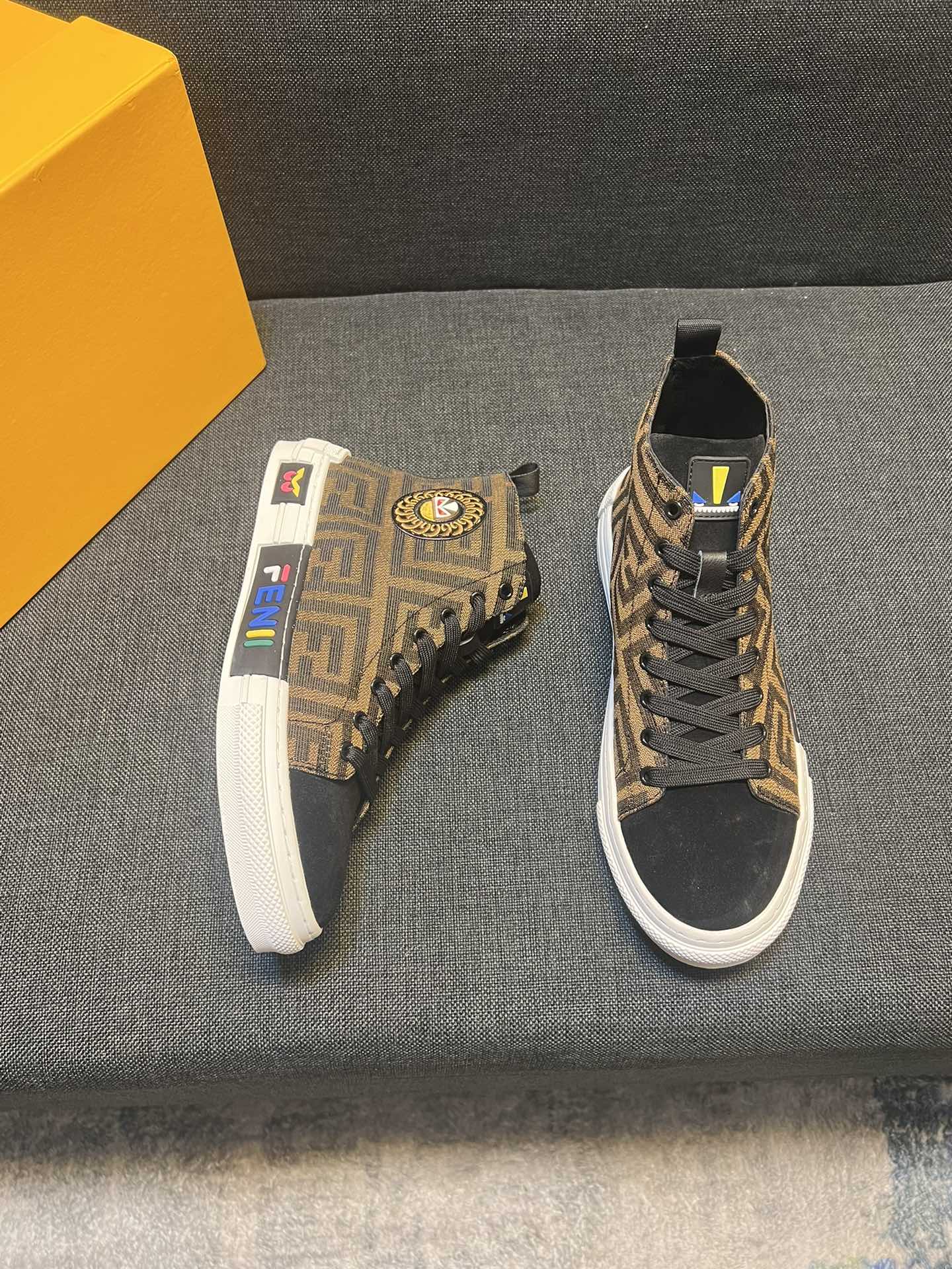 FENDI sneakers 194
