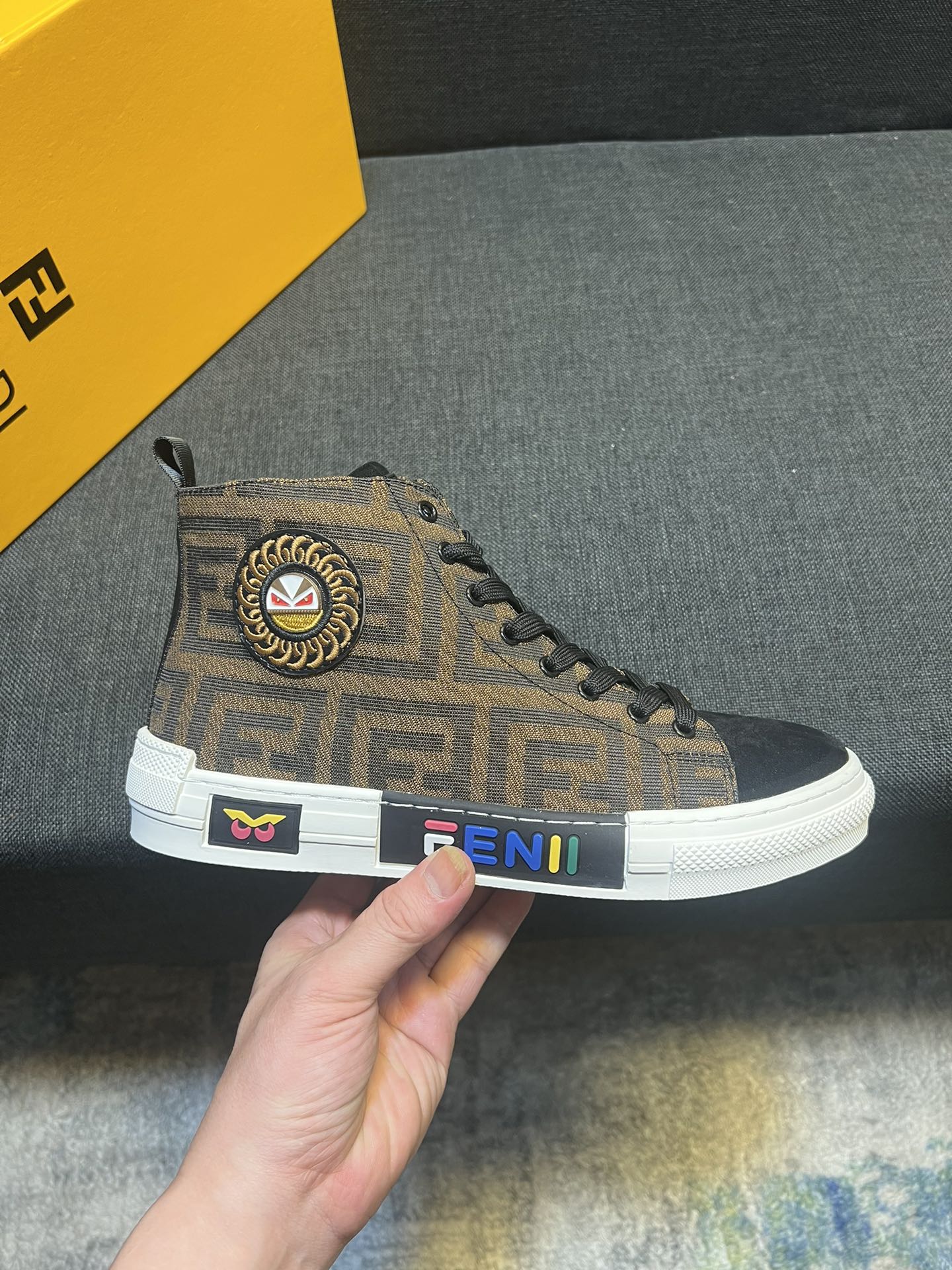 FENDI sneakers 194