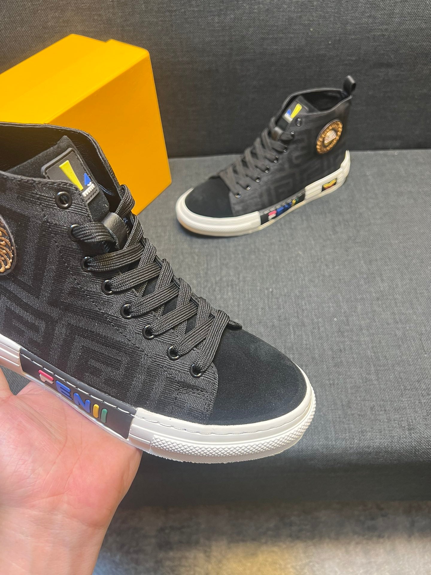 FENDI sneakers 195