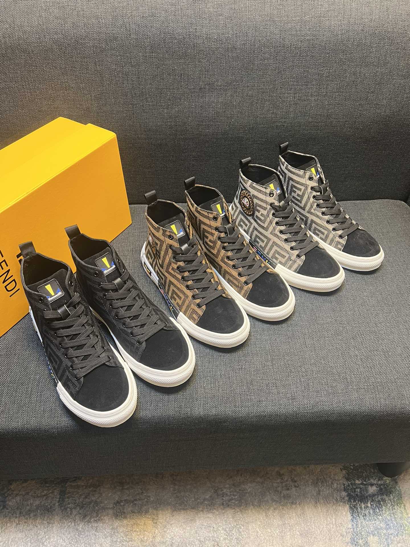 FENDI sneakers 195