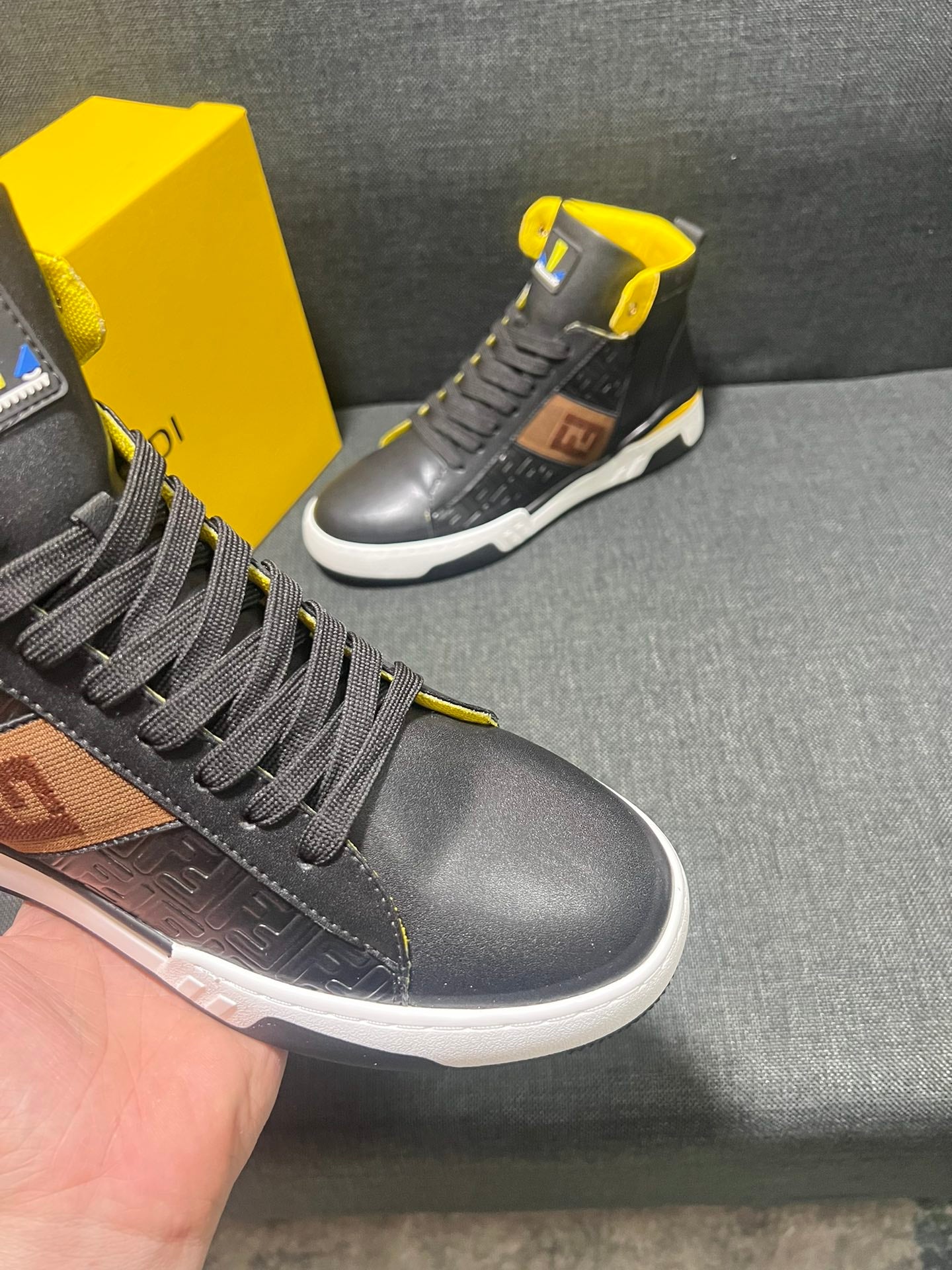 FENDI sneakers 197