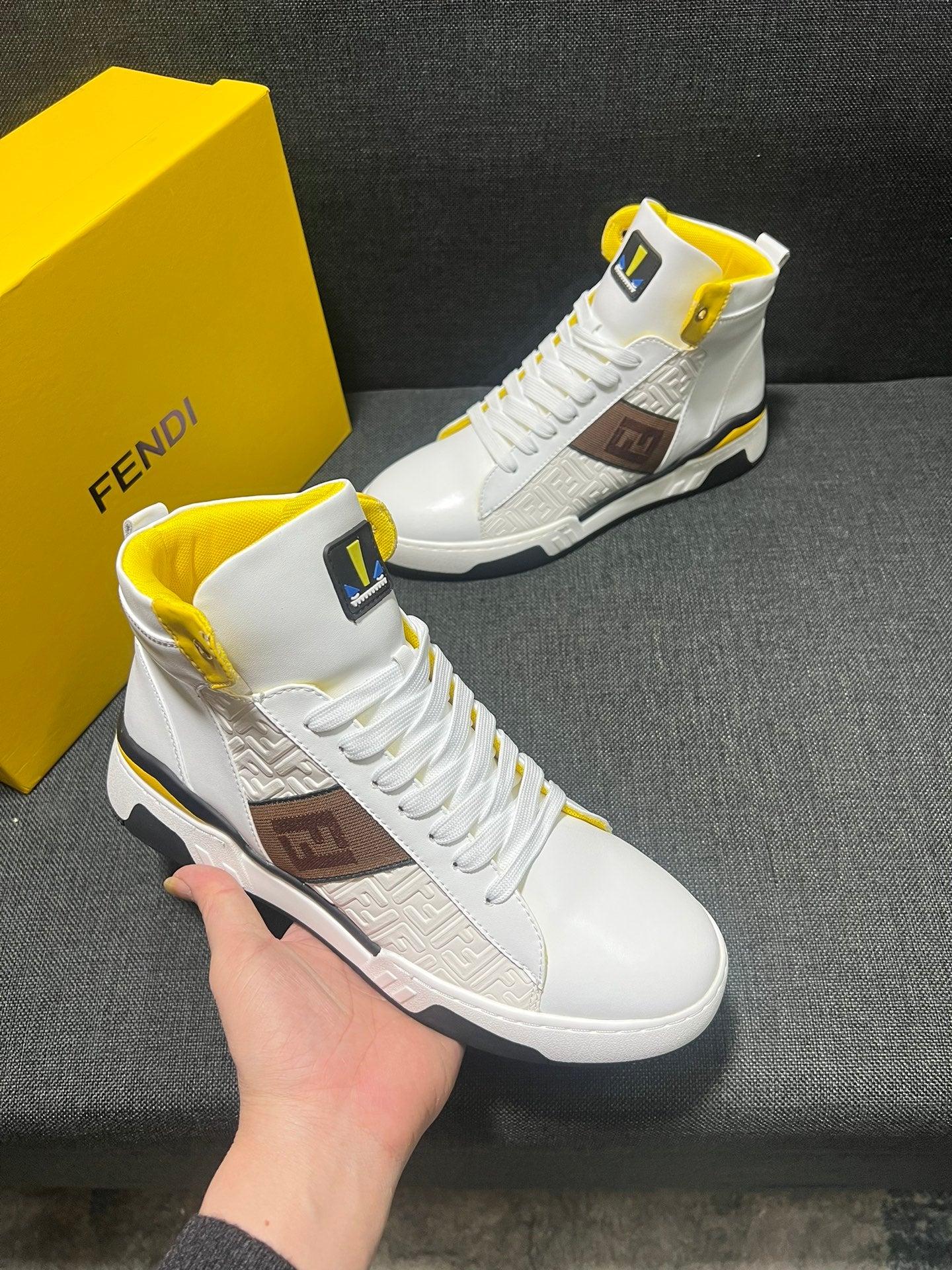 FENDI sneakers 198