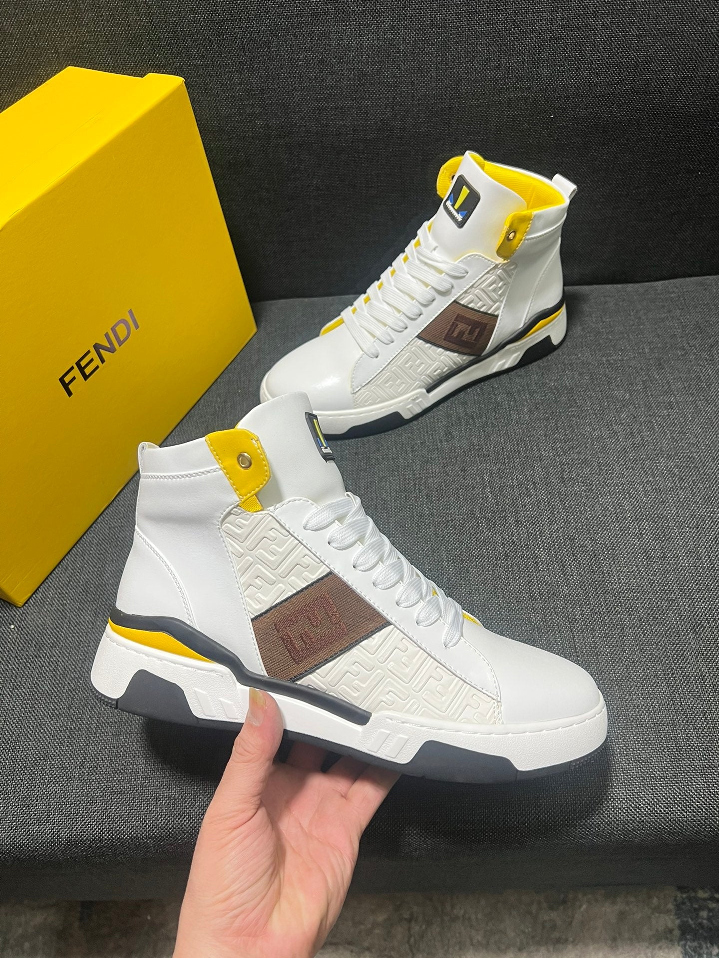 FENDI sneakers 198