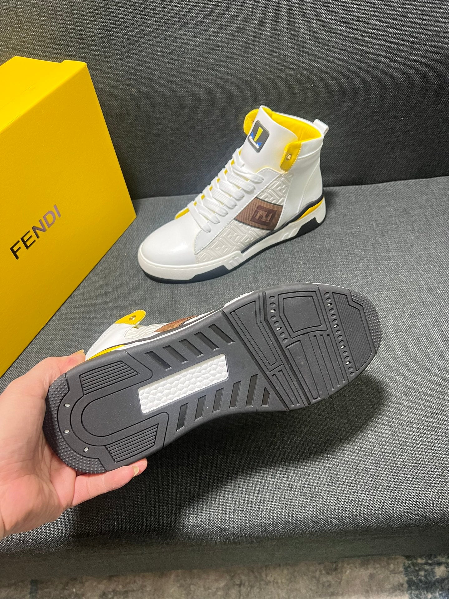 FENDI sneakers 198