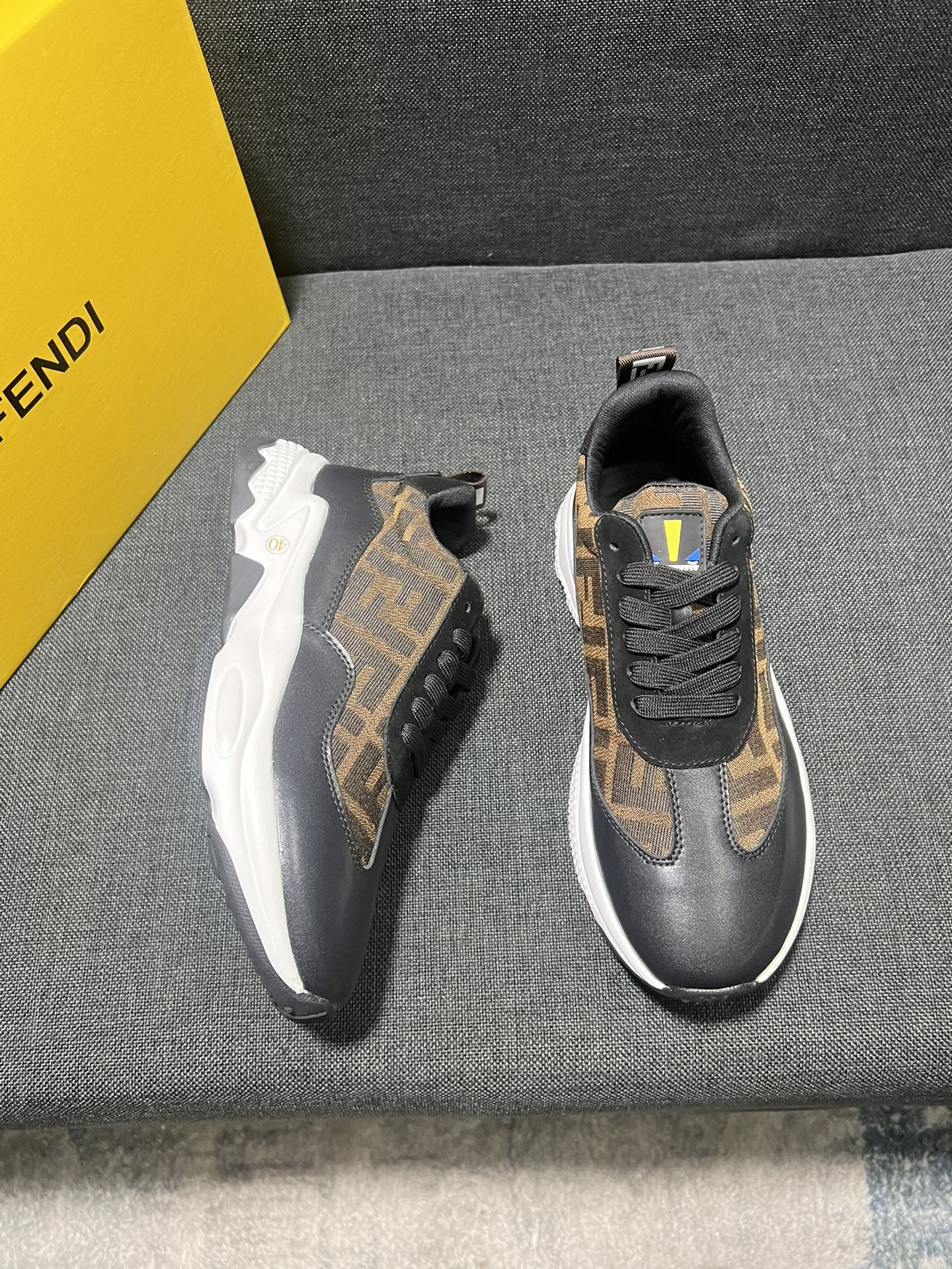 FENDI sneakers 199