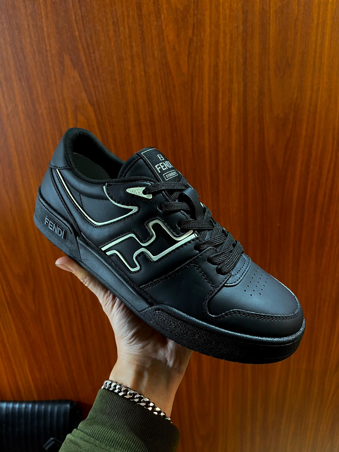 FENDI sneakers 200