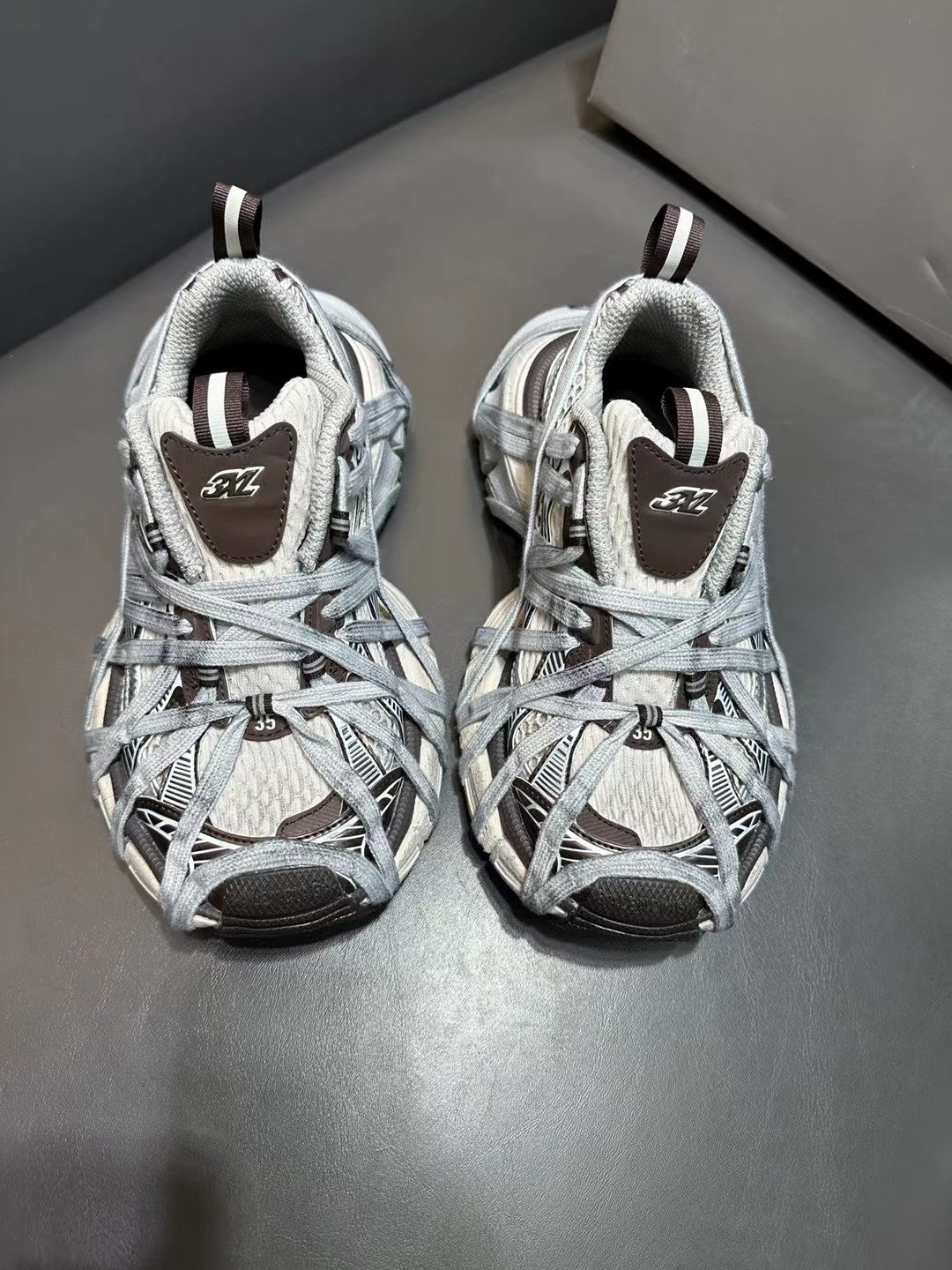 Balenciaga sneakers 182