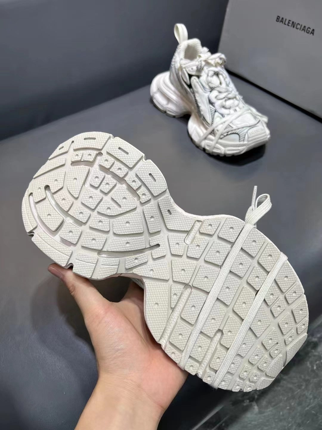 Balenciaga sneakers 185
