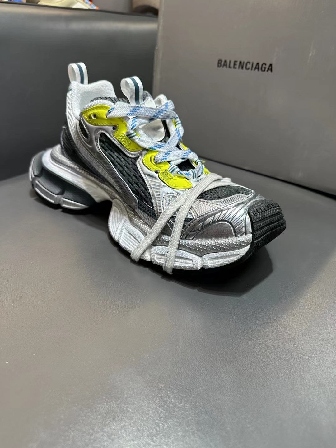 Balenciaga sneakers 186