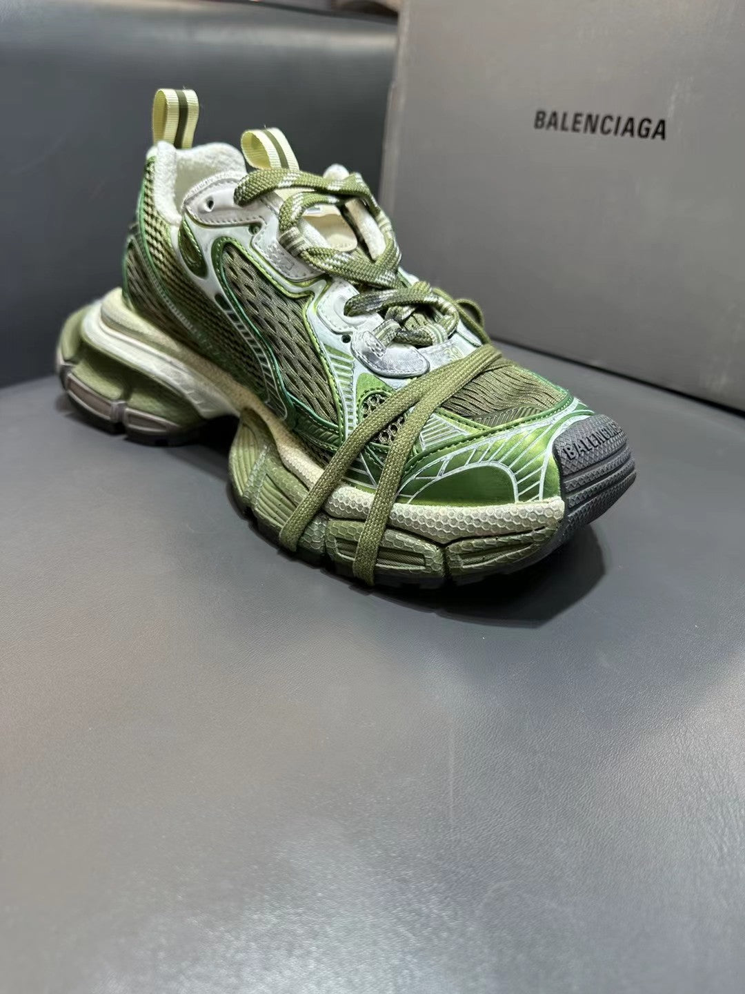 Balenciaga sneakers 187